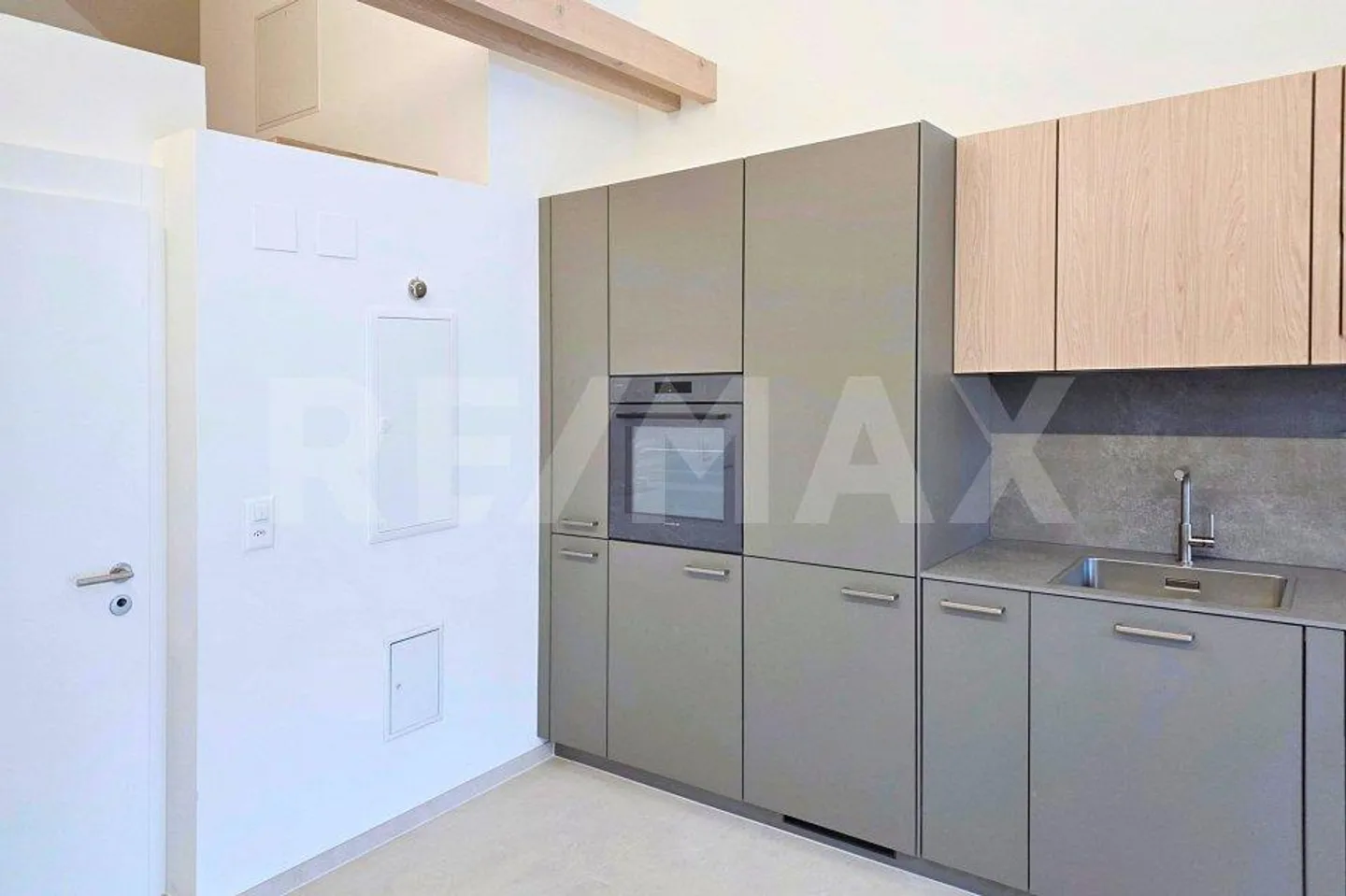 Loft - Appartamento attico in posizione centrale ad Altdorf UR, prima locazione... - Foto 5 di 13