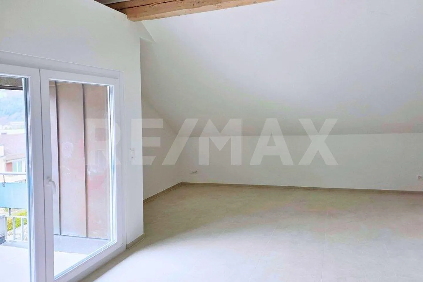 Loft - Appartamento attico in posizione centrale ad Altdorf UR, prima locazione... - Foto 7 di 13