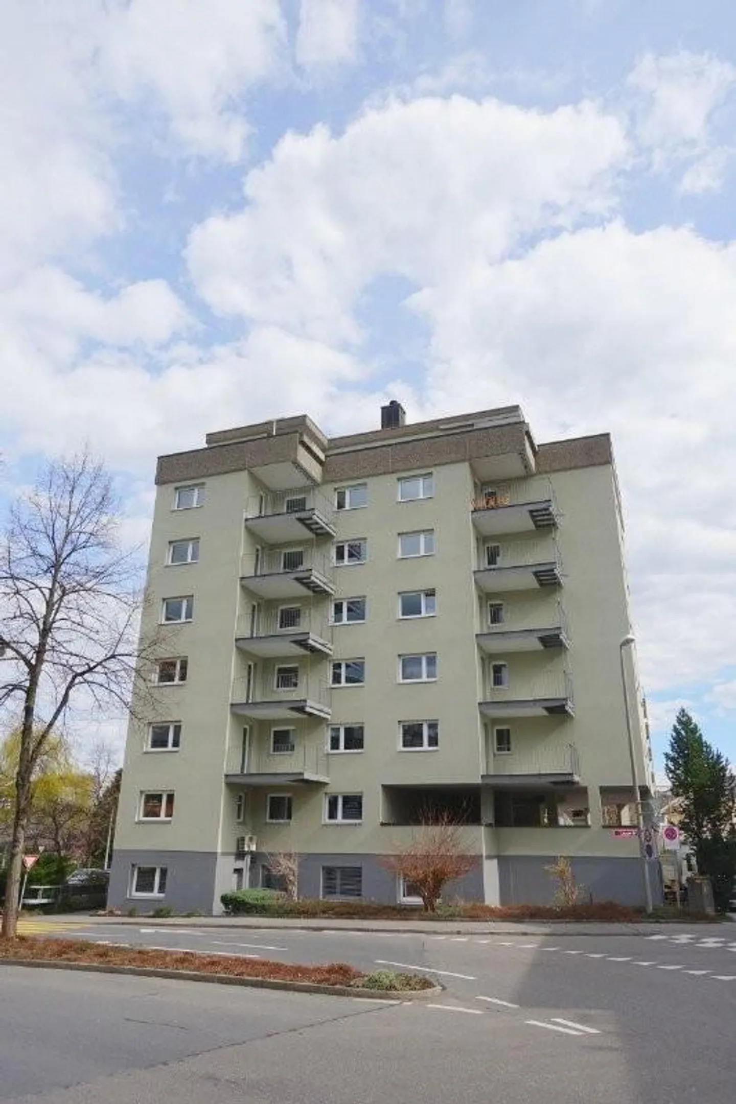 Zentrales urbanes Apartment in Kriens - Foto 6 von 7