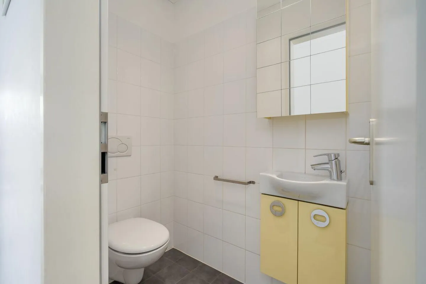 DAVESCO · CASA MODERNA CON GIARDINO E VISTA LIBERA SUL LAGO DI LUGANO - Foto 6 di 15