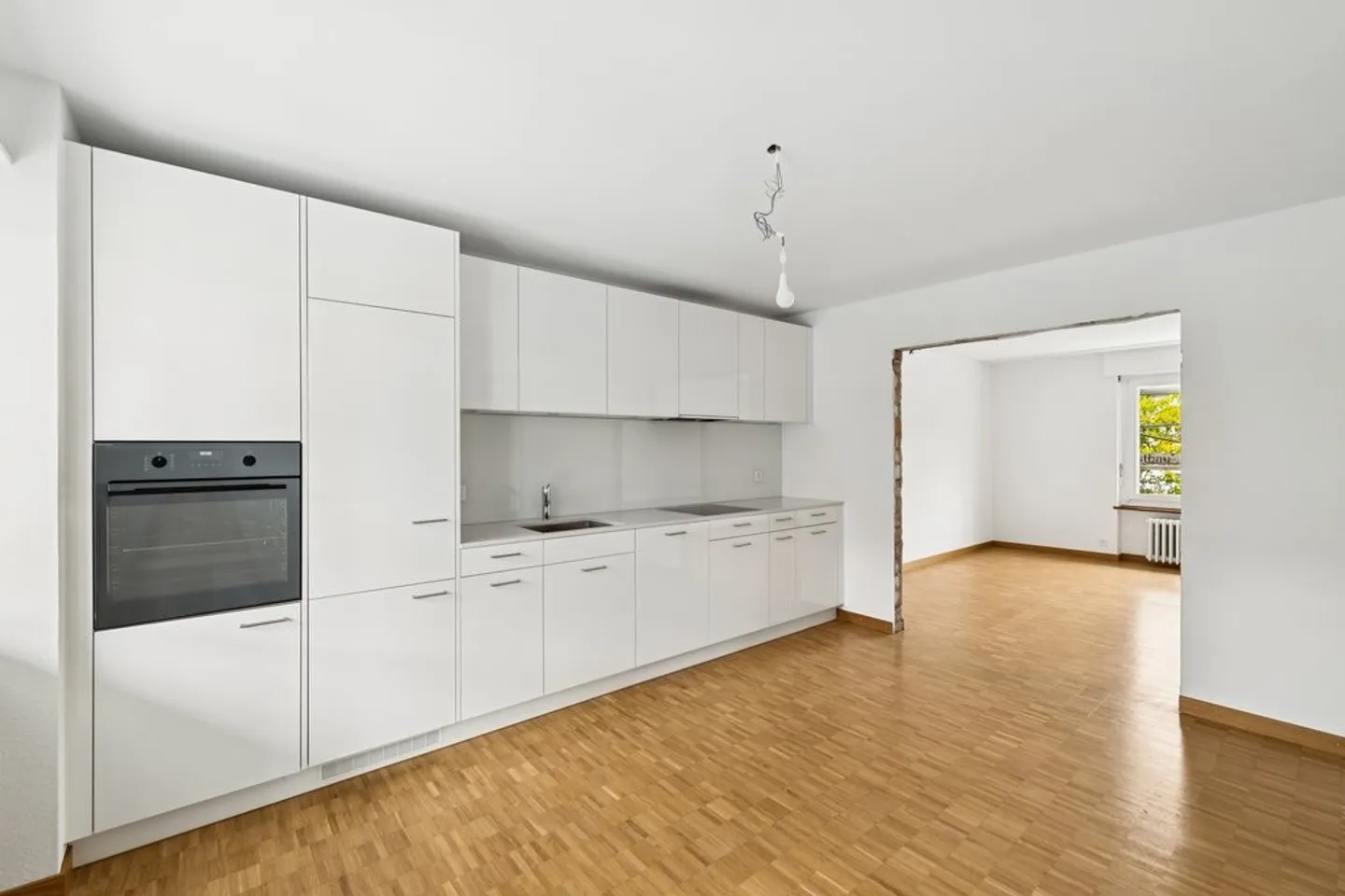 frisch sanierte 4-Zimmer-Wohnung in ruhiger Liegenschaft - Foto 4 von 9