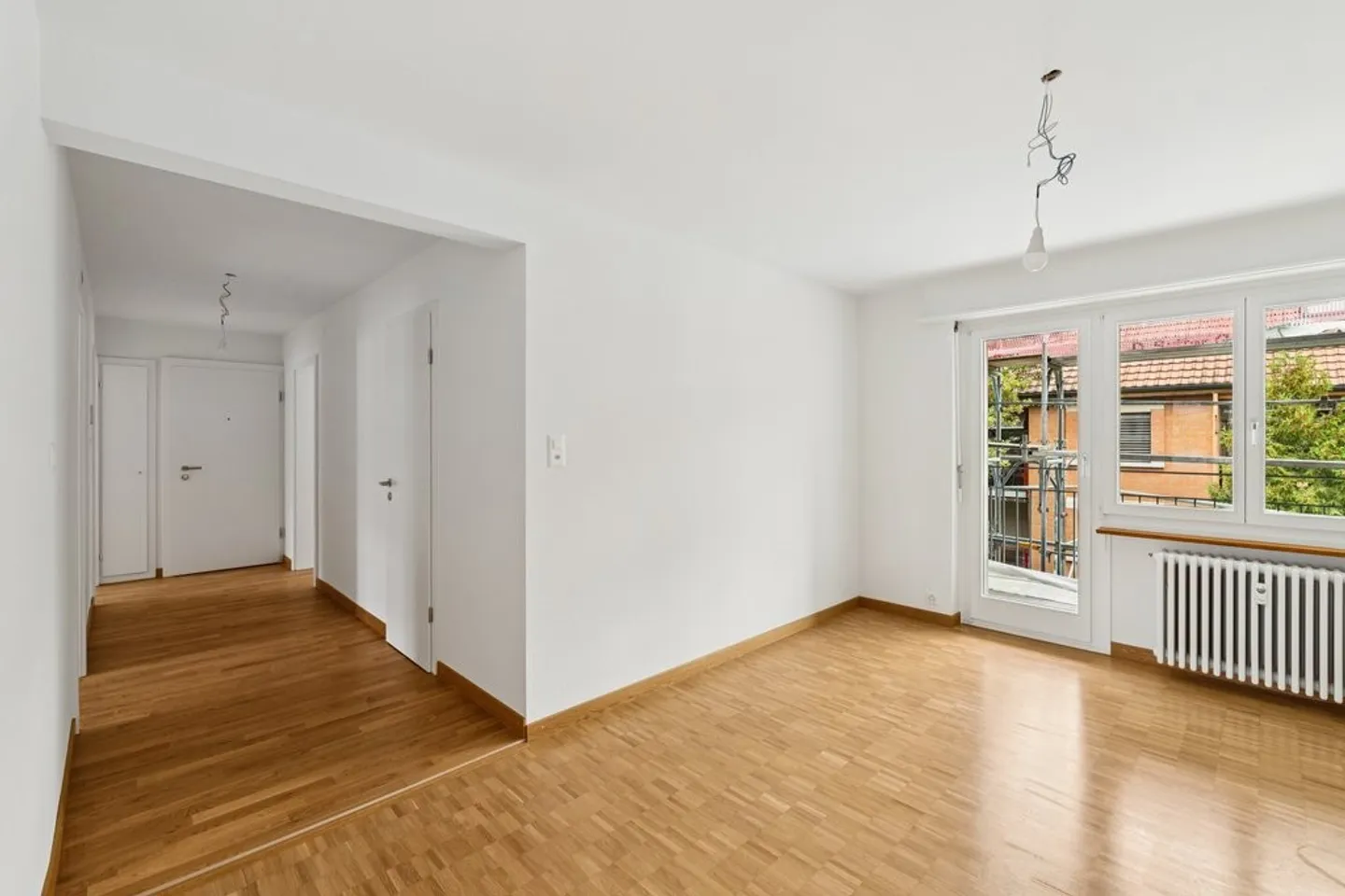 frisch sanierte 4-Zimmer-Wohnung in ruhiger Liegenschaft - Foto 3 von 9