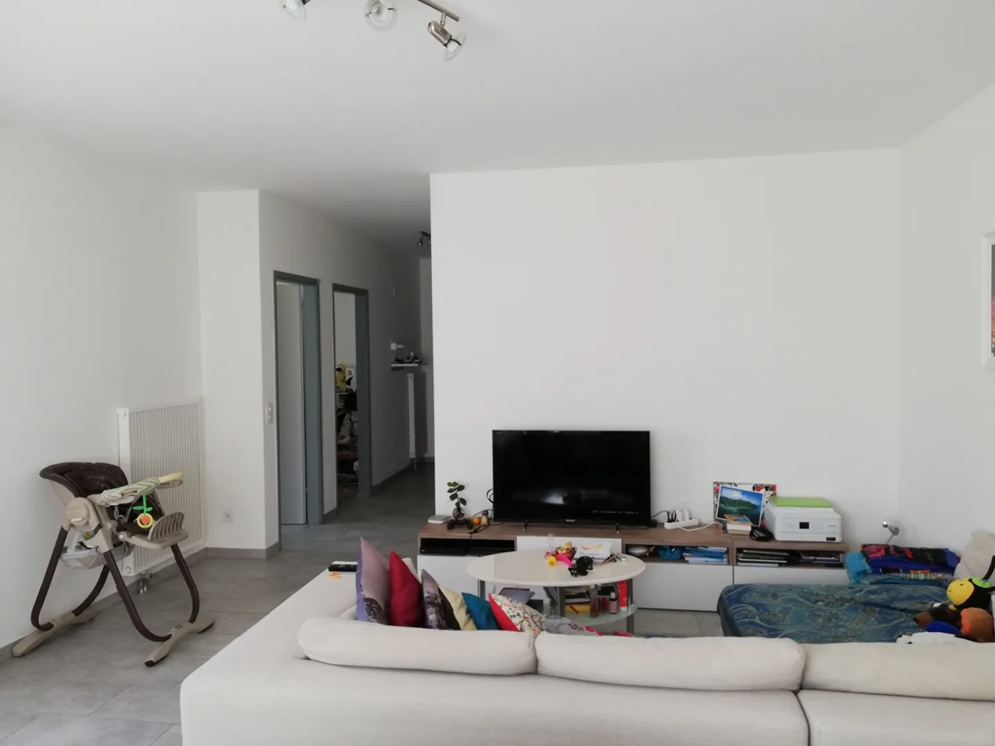 GIUBIASCO, we rent 3 1/2 rooms in a quiet and central area - Photo 3 of 7