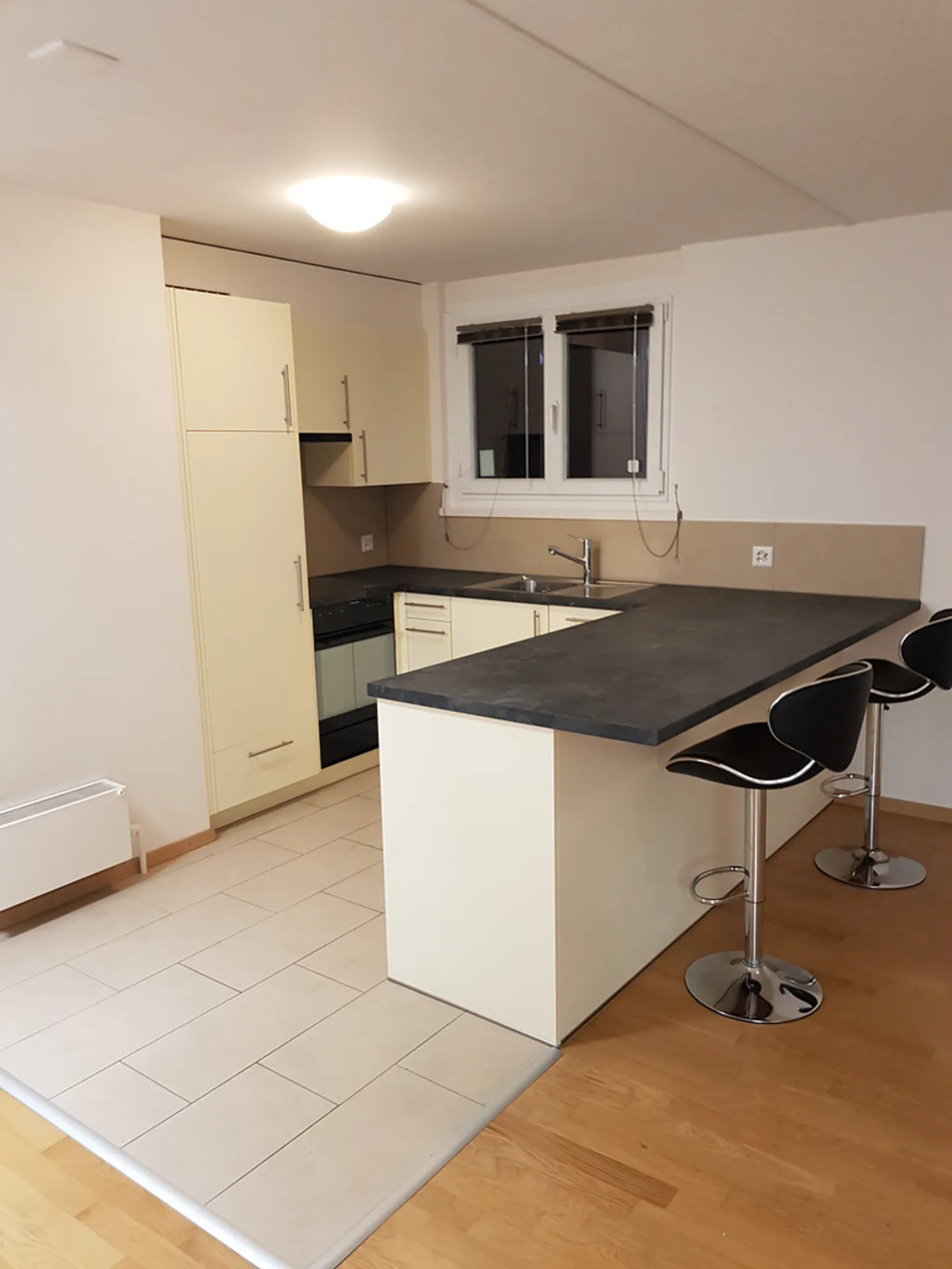 Charmant appartement 3 pièces - Photo 3 sur 5