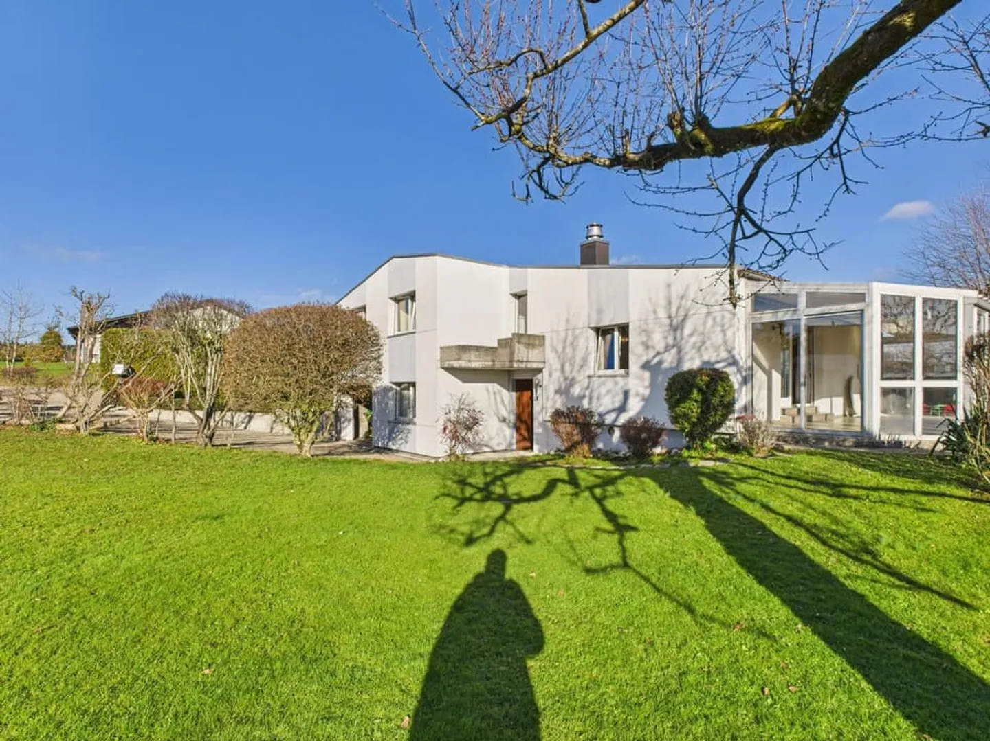 Superbe maison 5.5 pièces dans une impasse - grands volumes, vue imprenable et m - Photo 3 sur 13