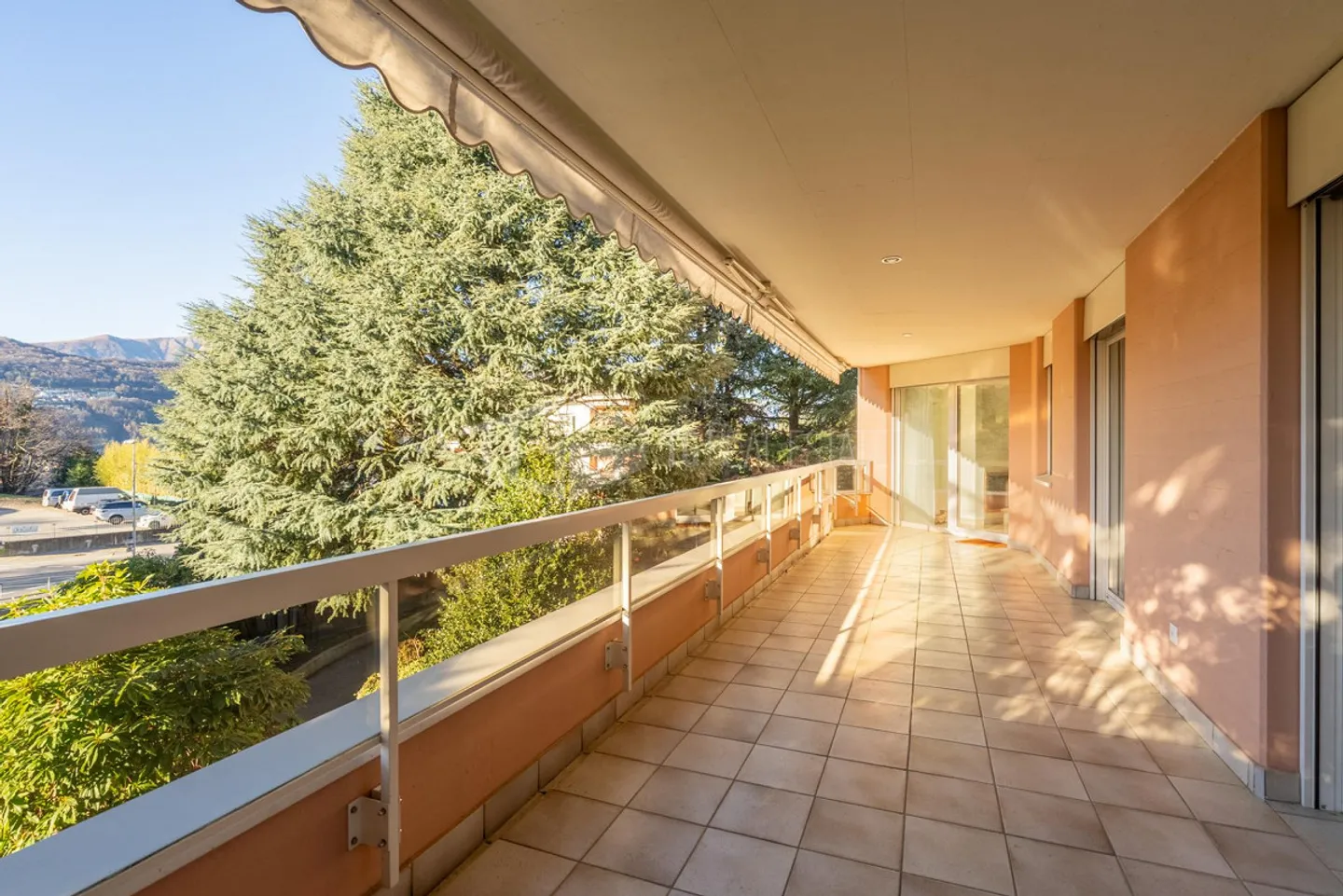 SPACIOUS 5.5 APARTMENT NEAR TASIS. - Photo 1 of 13