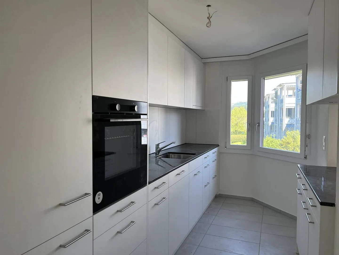 4.5 Room Apartment in a Quiet Location Near the Forest Edge - Photo 2 of 13