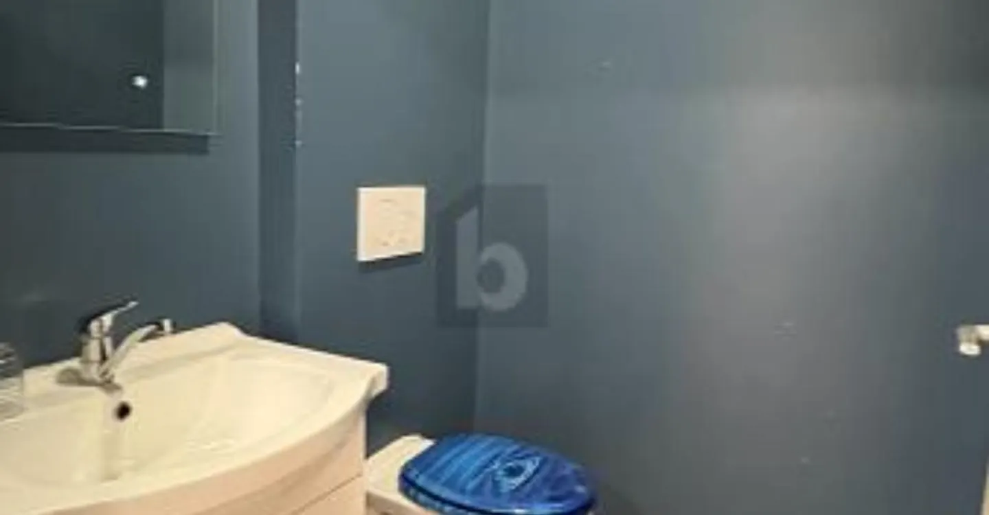 LOCAL OR FUTURE APARTMENT IN THE CITY CENTER - Photo 5 of 6