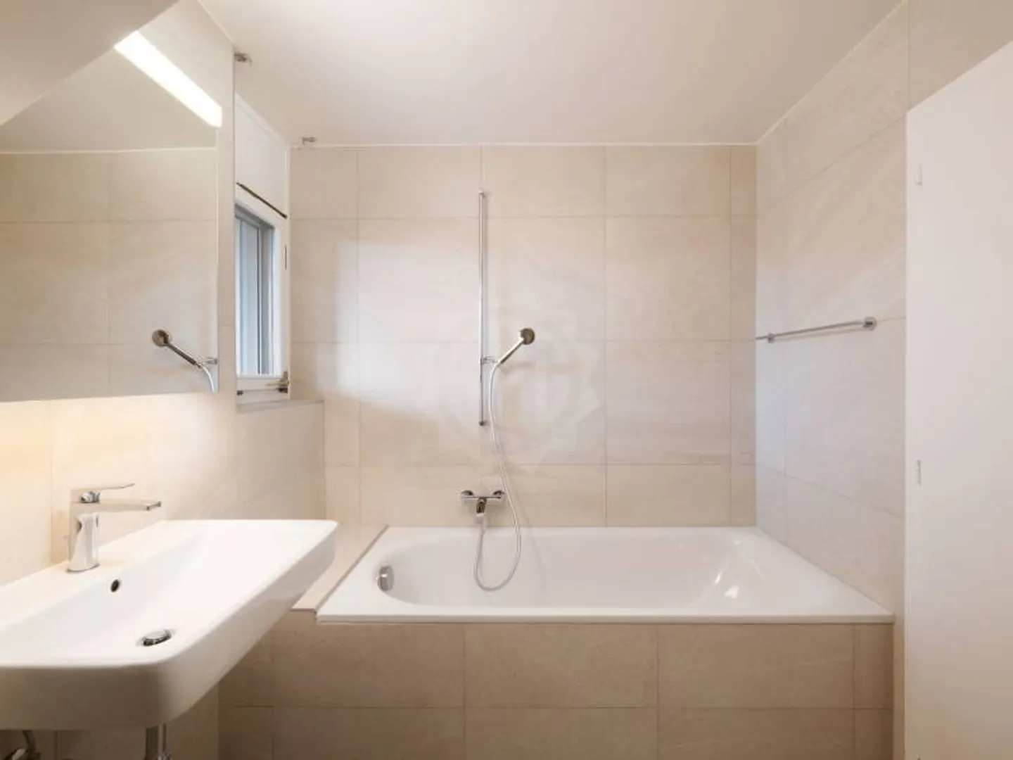 Charmantes Duplex mit Blick auf die Landschaft - Foto 11 von 12