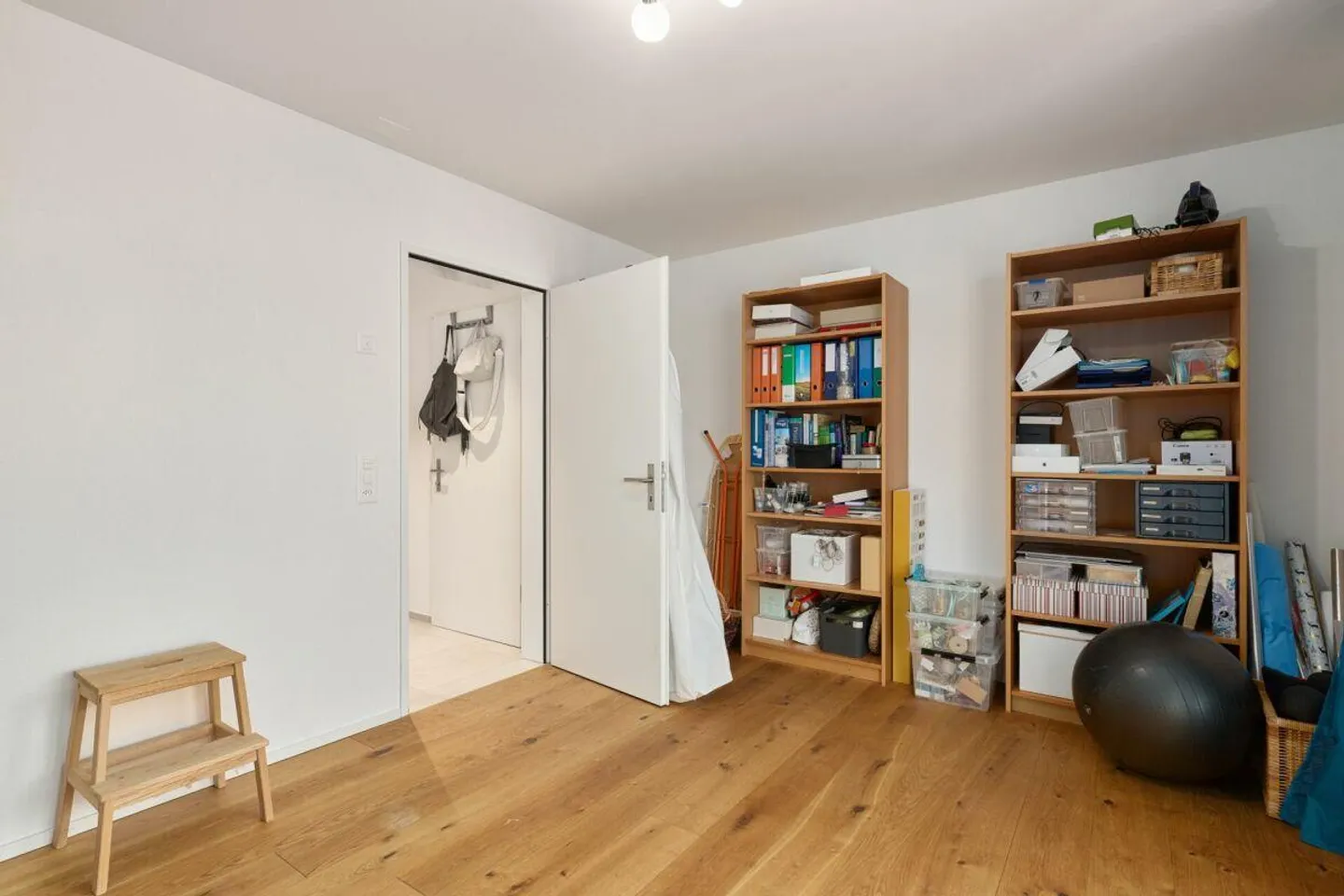 Appartement spacieux de 3,5 pièces avec vue sur la verdure - Photo 11 sur 16