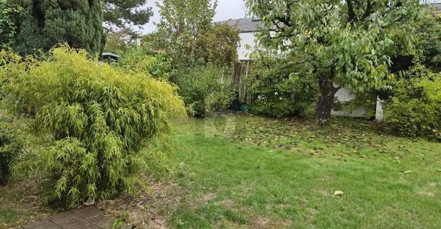 RENOVE RÉCEMMENT AVEC JARDIN ET BEAUCOUP D'ESPACE - Photo 2 sur 6