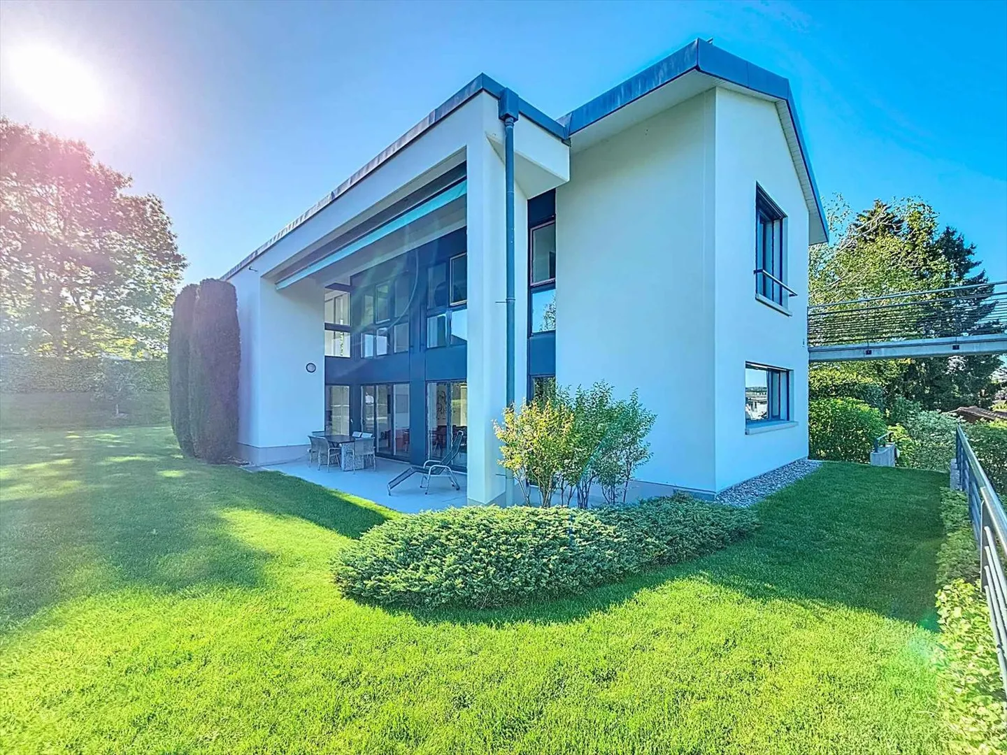 Villa individuelle moderne et familiale de 264 m² - Photo 5 sur 13