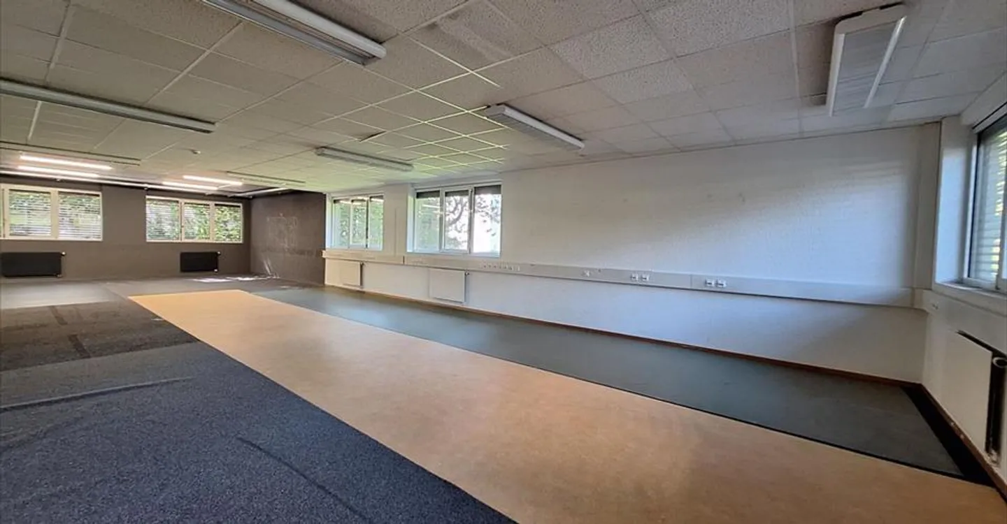 Spazio ufficio in affitto - Foto 6 di 10