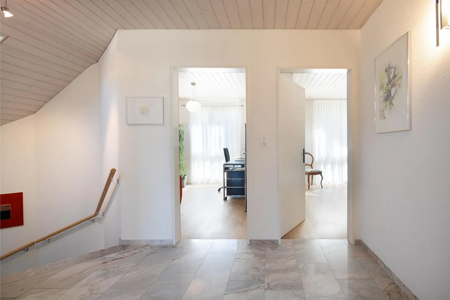 Freistehendes Einfamilienhaus mit Garten - Foto 9 von 19