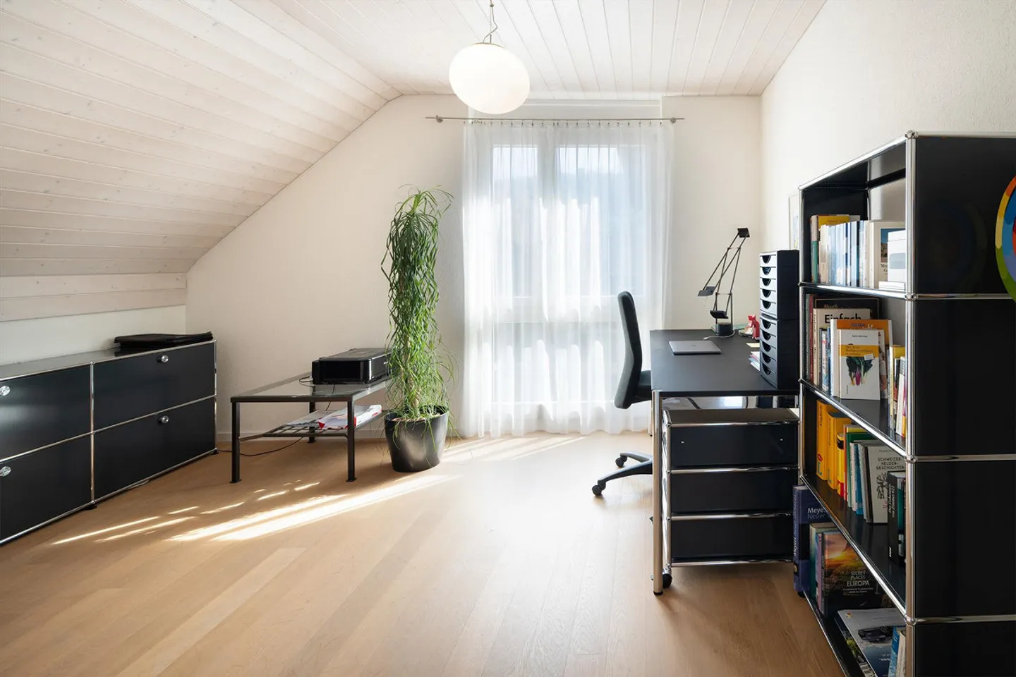 Freistehendes Einfamilienhaus mit Garten - Foto 11 von 19