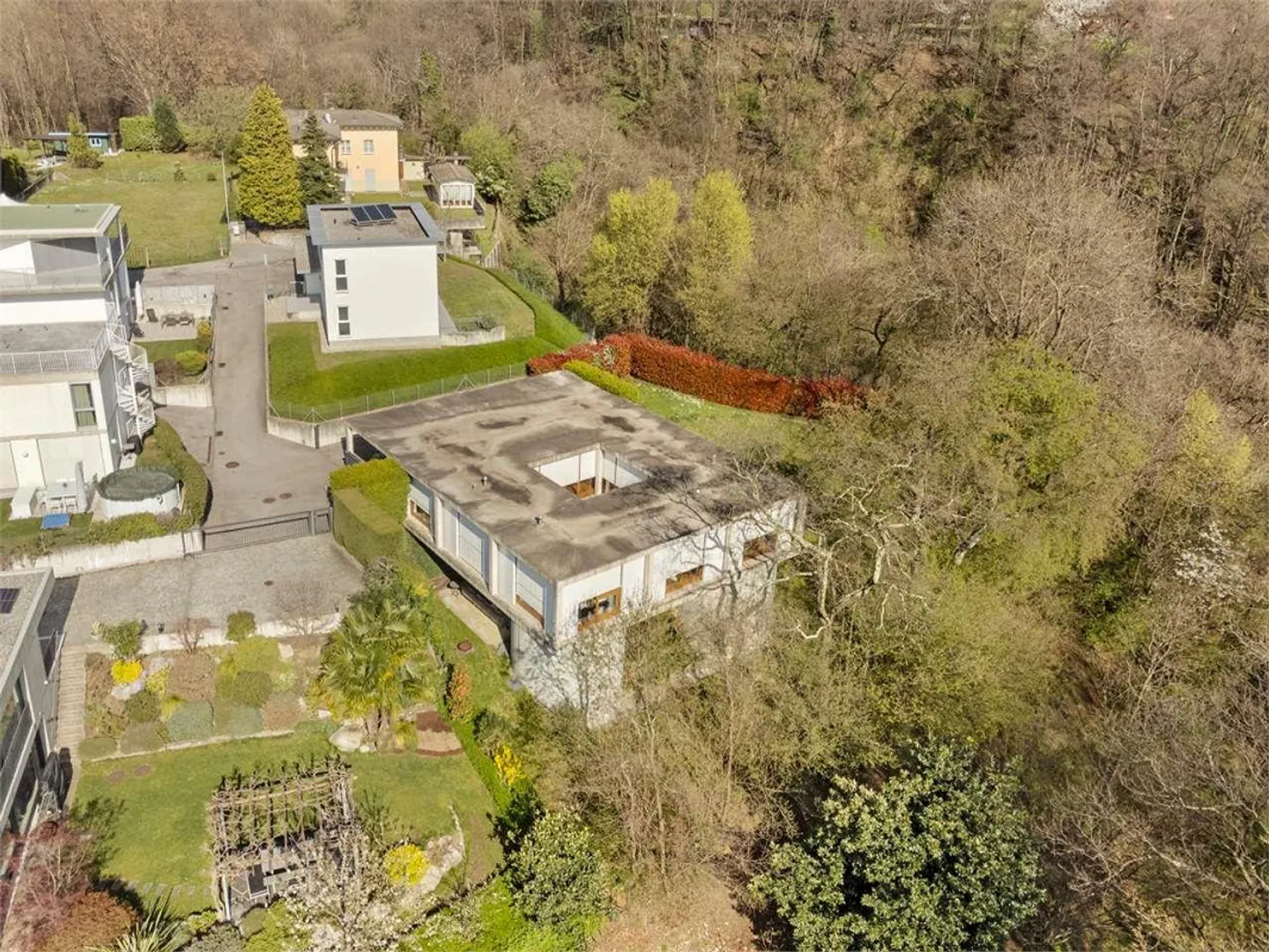 High-Value Villa in Sonvico, see in: 3D Video 360 Degrees - Photo 4 of 13
