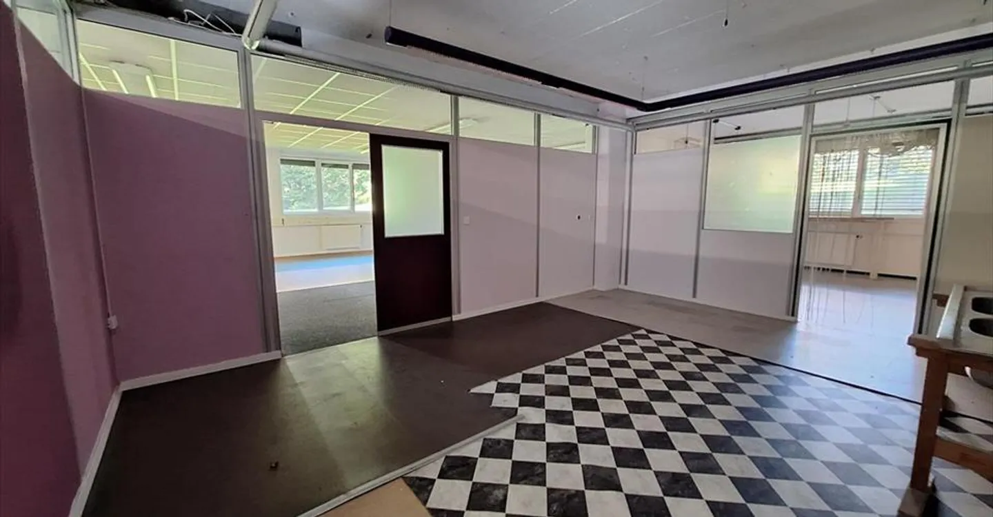 Spazio ufficio in affitto - Foto 9 di 10