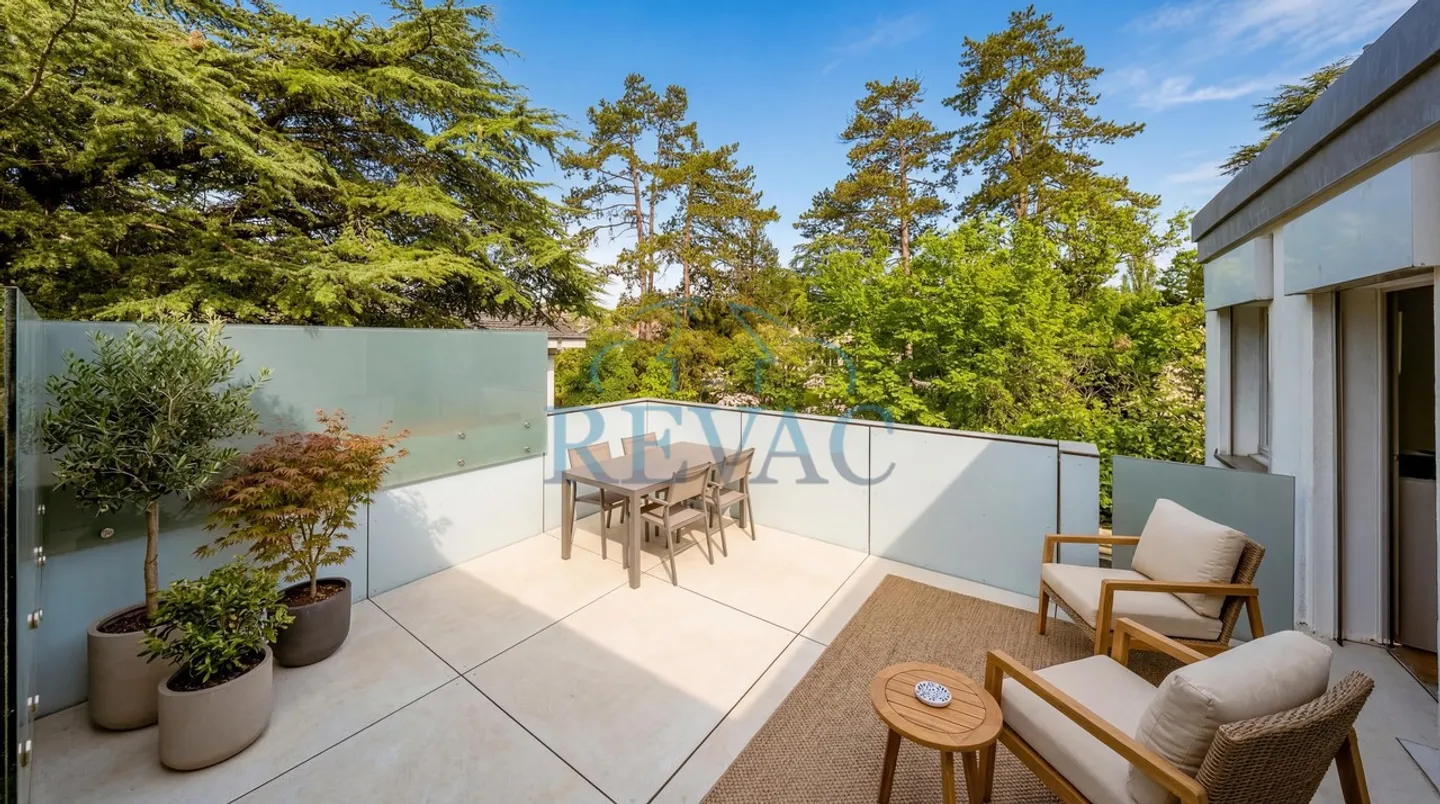 Exclusive Villa in Conches - Photo 4 of 8