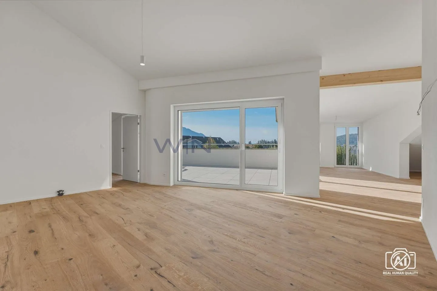 Attika Wohnung mit Weitblick - Foto 1 von 6