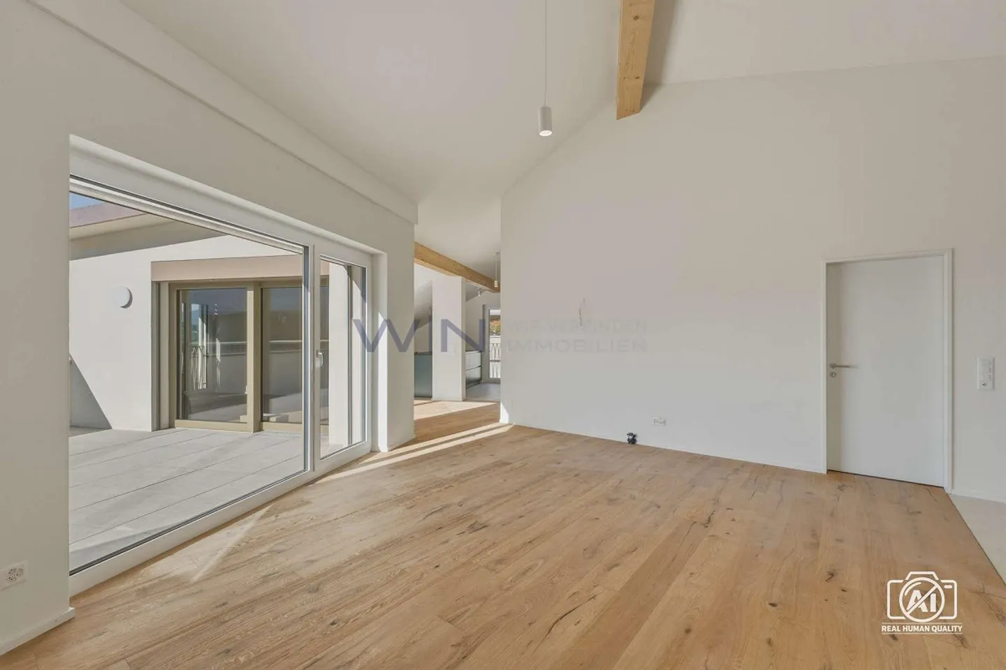 Attika Wohnung mit Weitblick - Foto 3 von 6