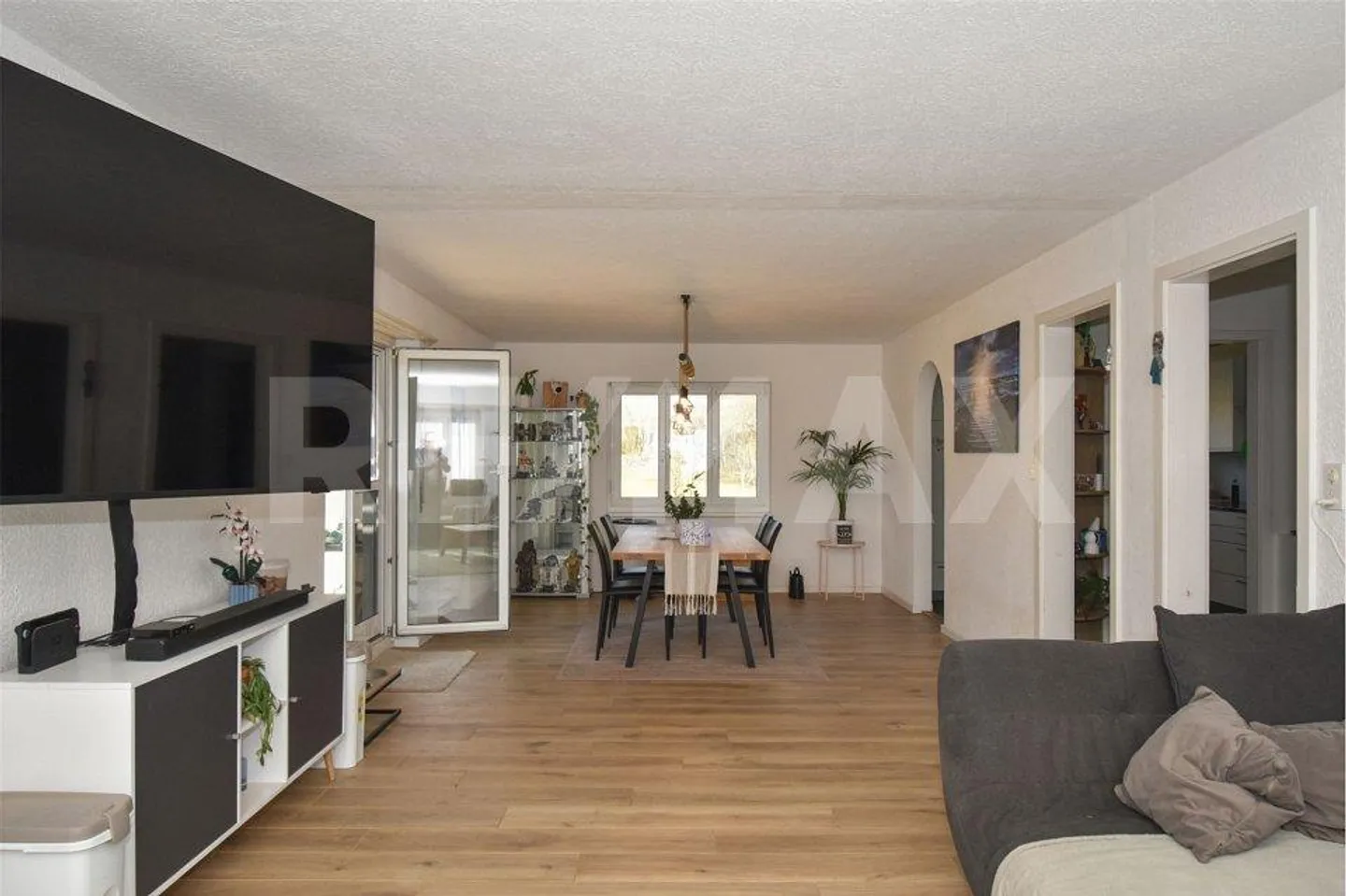 6½ Room Detached House, contemporarily renovated with heat pump and ... - Photo 4 of 10