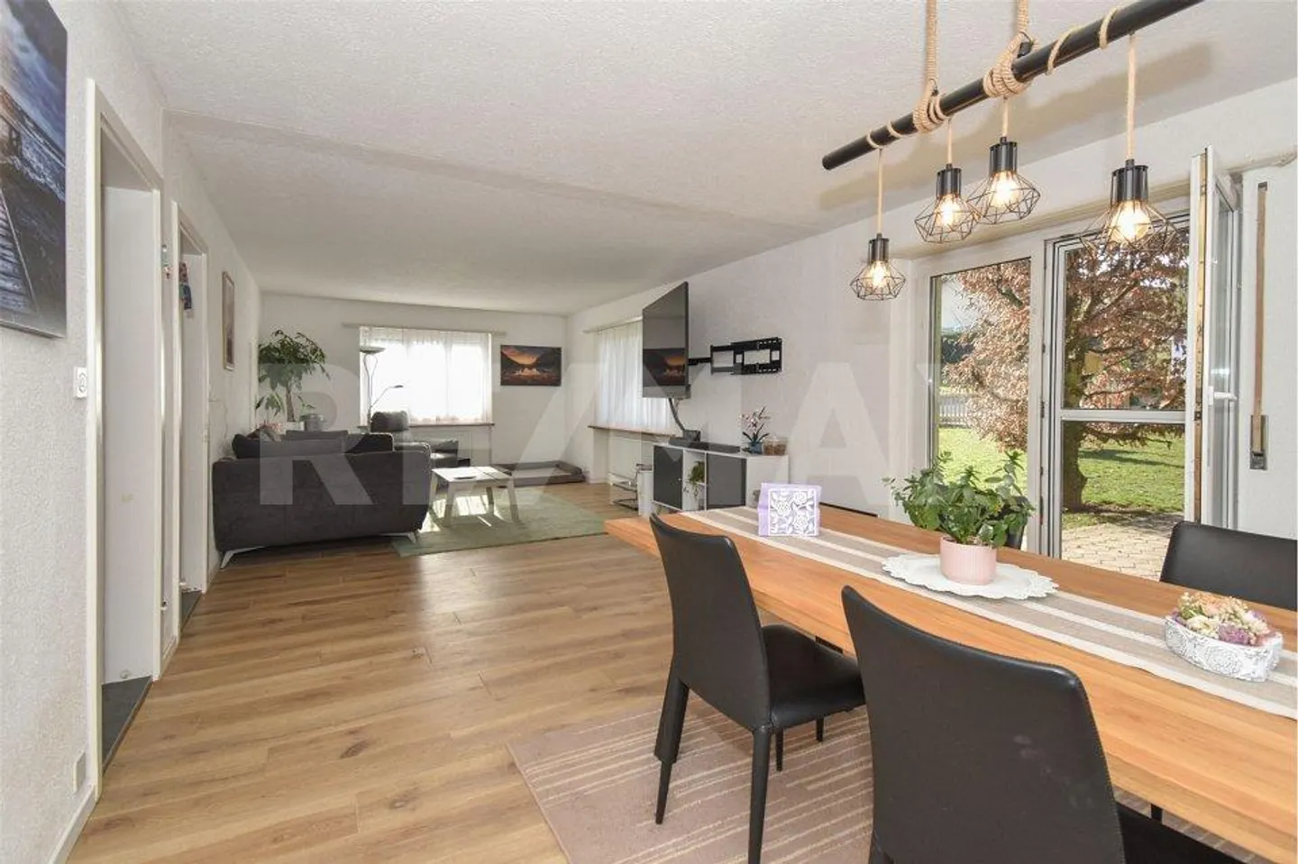 6½ Room Detached House, contemporarily renovated with heat pump and ... - Photo 5 of 10