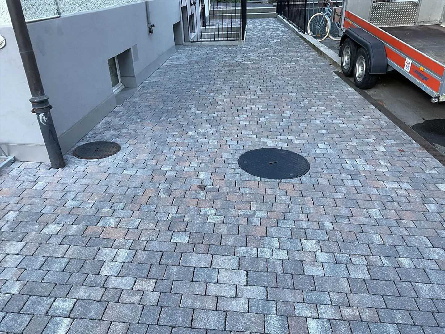 Aussenparkplatz verfügbar - Foto 2 von 7