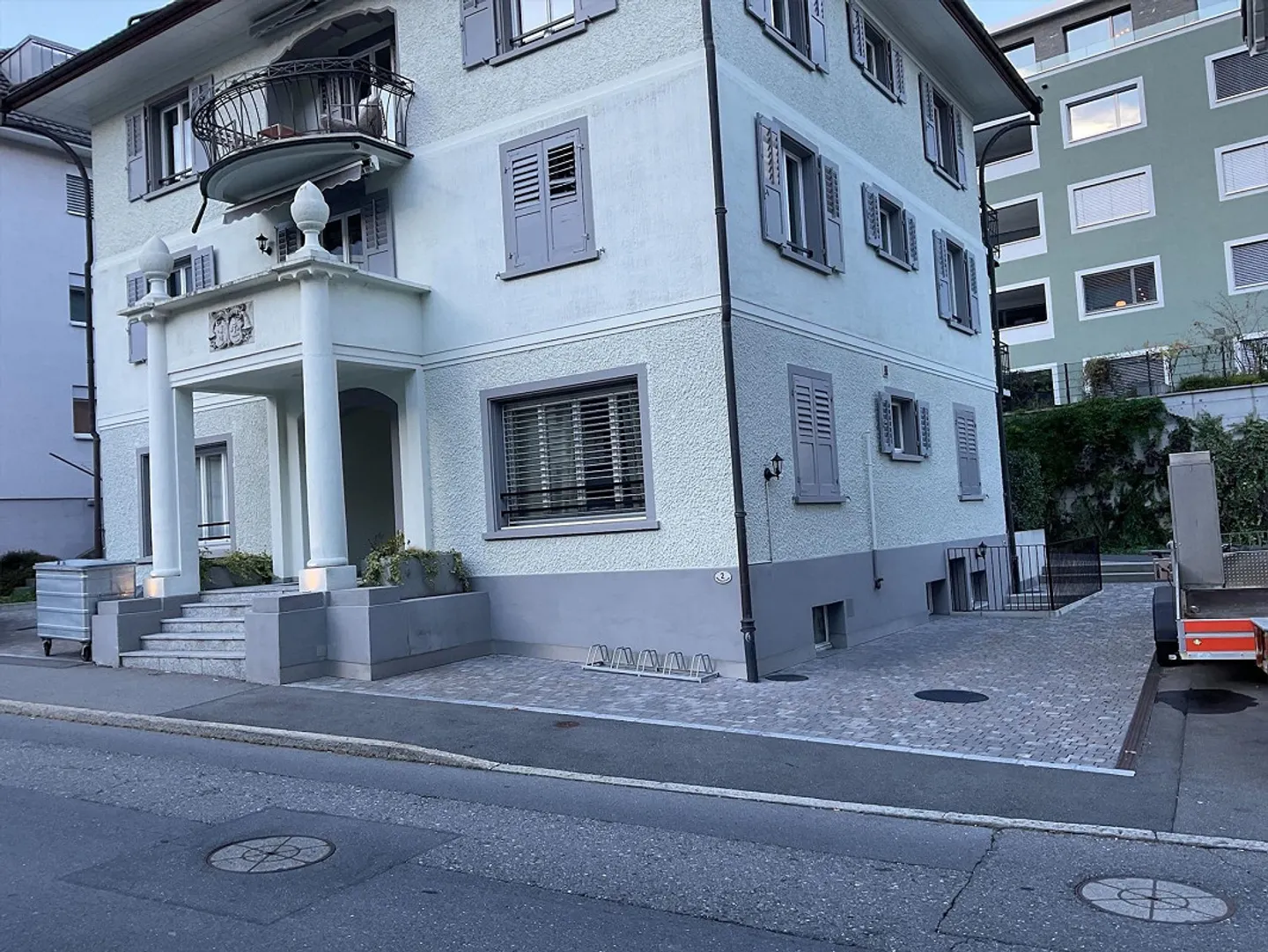 Aussenparkplatz verfügbar - Foto 3 von 7