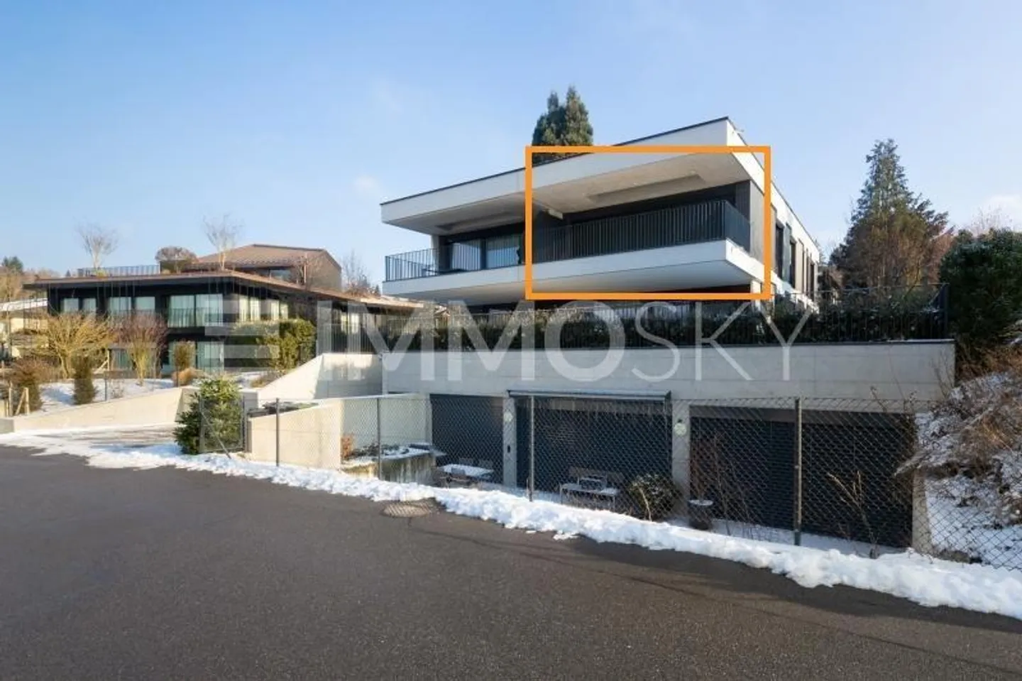 Gioiello Attico Esclusivo: Luce, Design e Panorama Puro - Foto 1 di 5