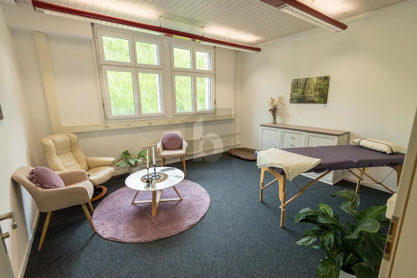 Charming in Inspiring Surroundings - Photo 3 of 6