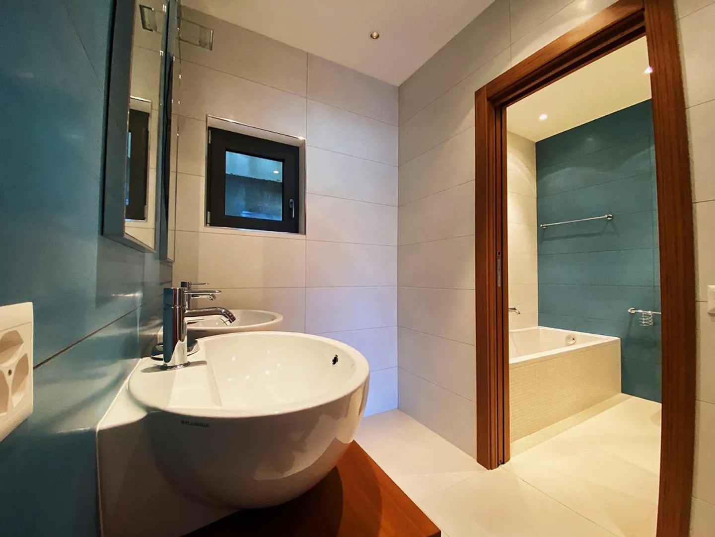 For rent 3.5 rooms in prestigious residence - Albonago - Photo 4 of 17