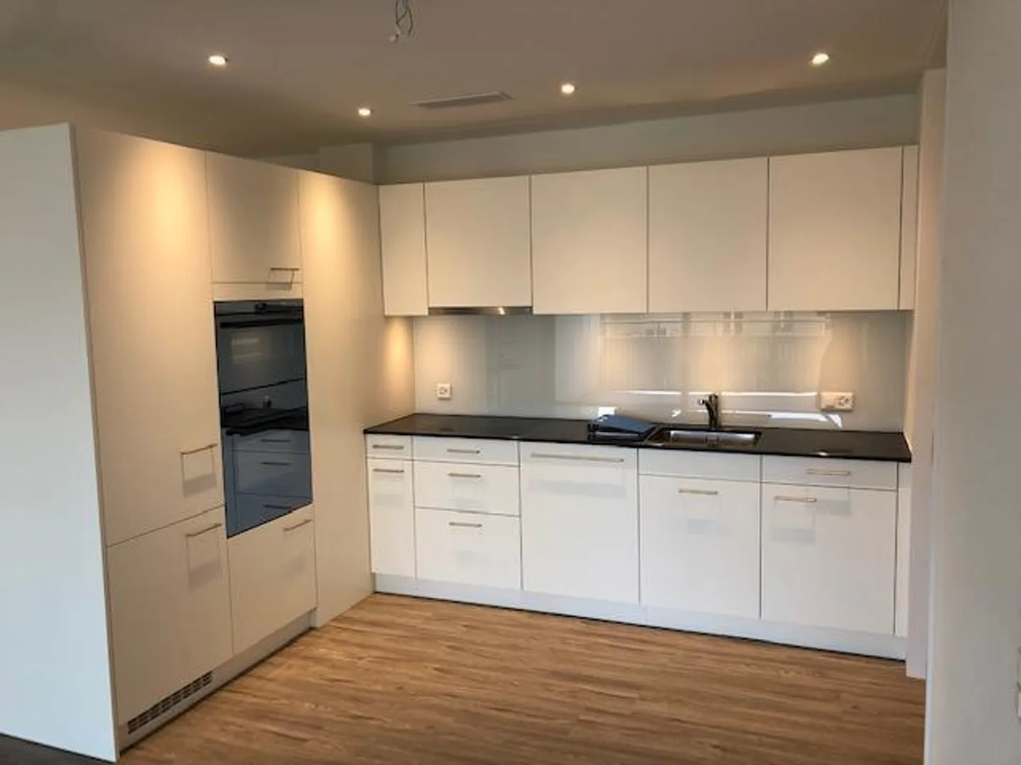 Charmante Attikawohnung mit Terrasse - Foto 5 von 7