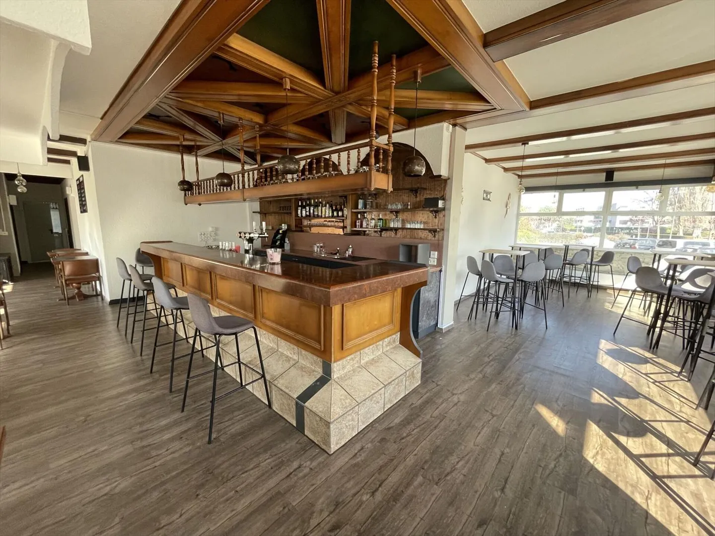 Restaurant - Photo 2 of 7