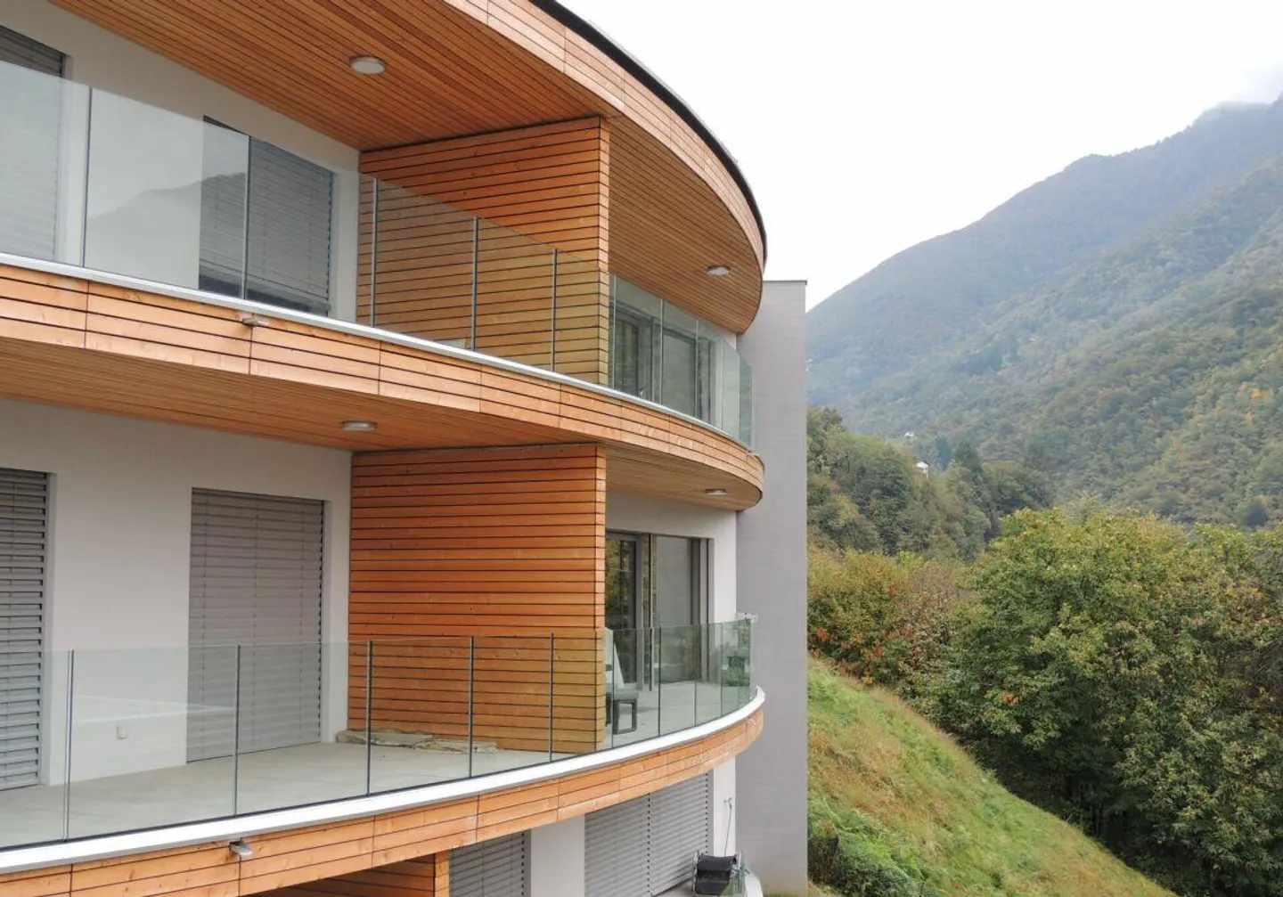 APPARTAMENTO 1.5 LOCALI CON GRANDE BALCONE - Foto 1 di 13