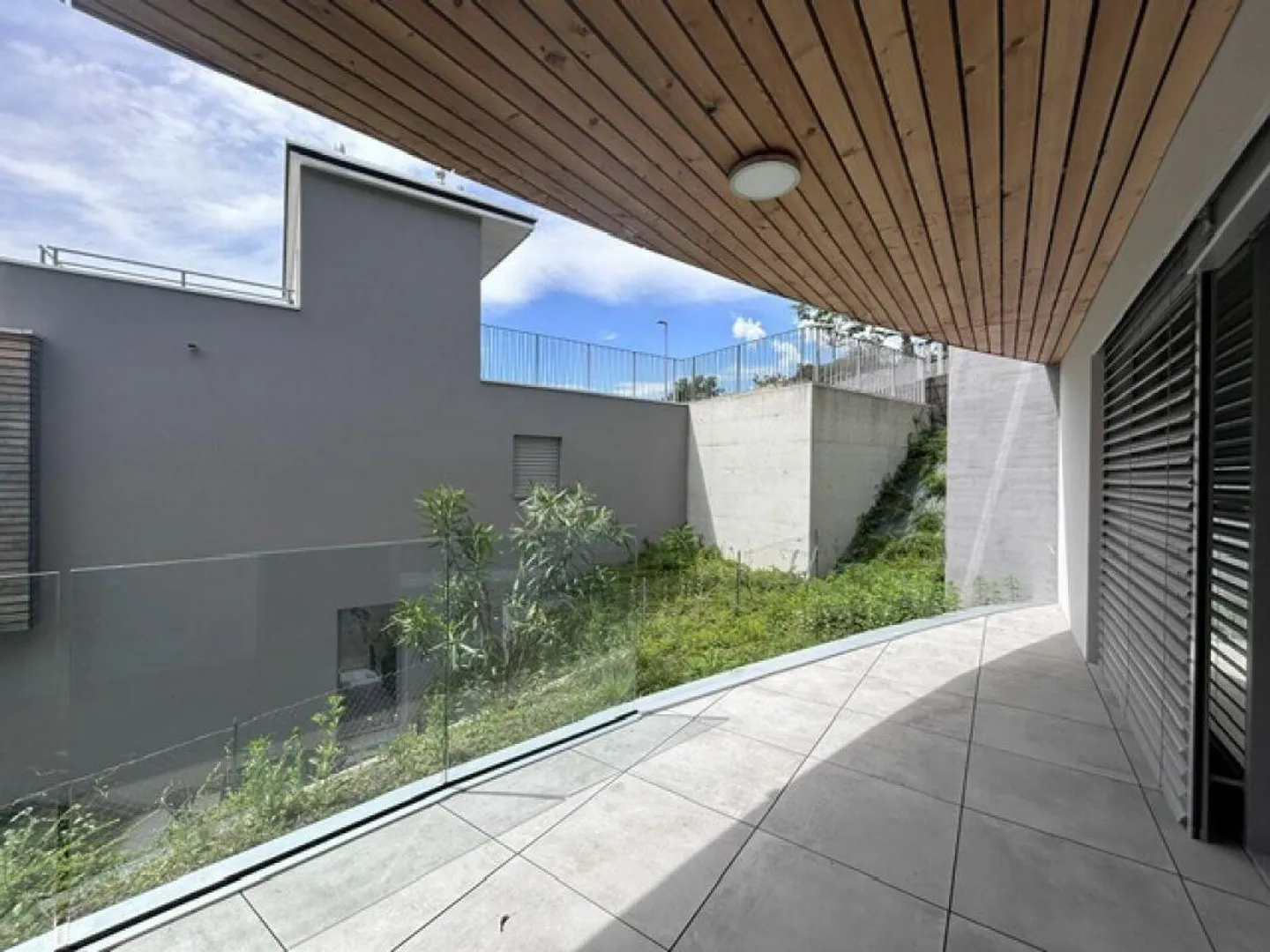 APPARTAMENTO 1.5 LOCALI CON GRANDE BALCONE - Foto 10 di 13