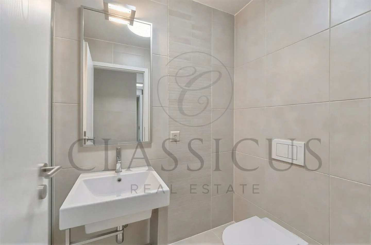 La Plaine - 4-room apartment in contemporary style with balcony, internal parking and direct access to the train station - Photo 7 of 8