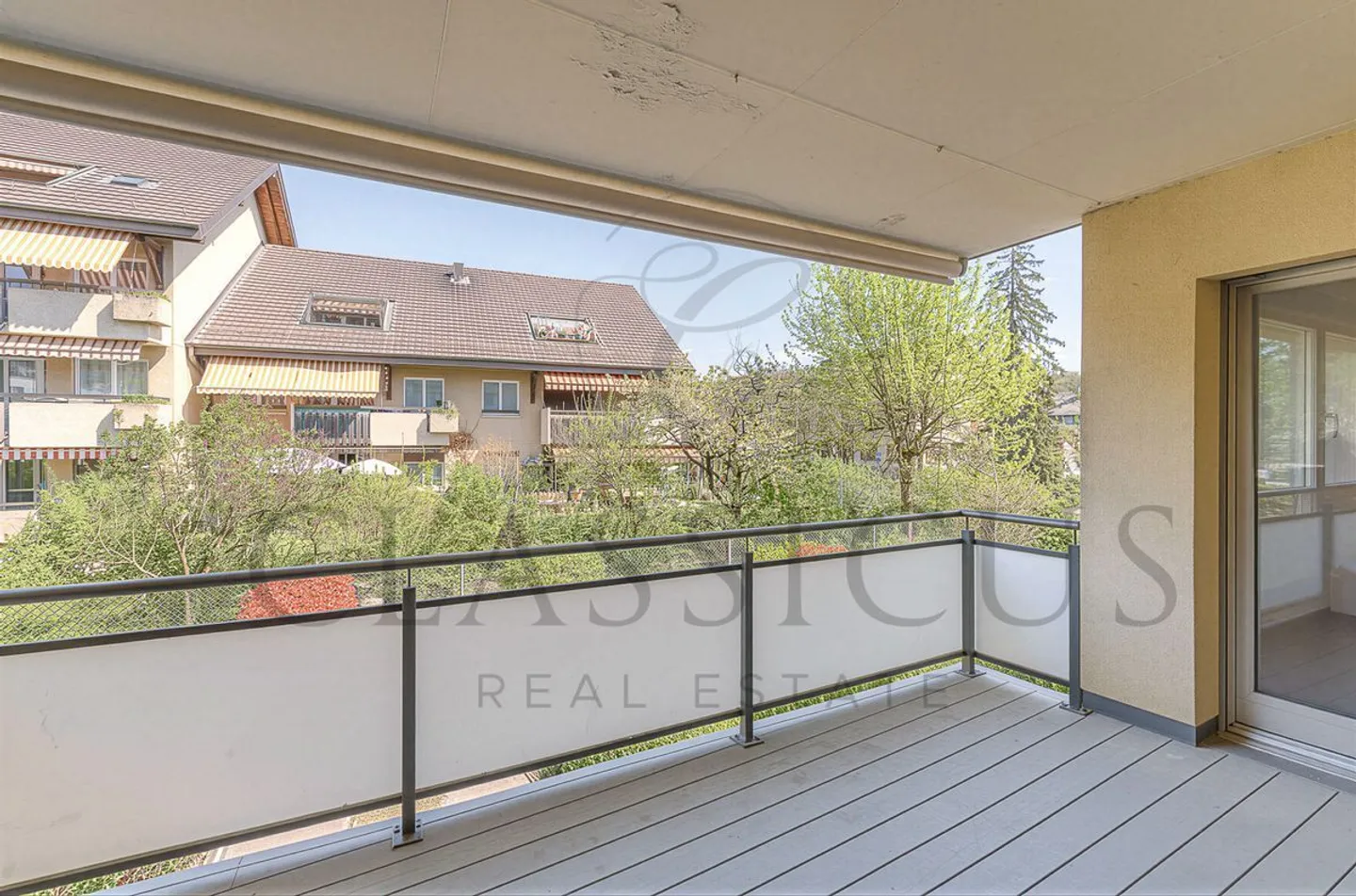 La Plaine - 4-room apartment in contemporary style with balcony, internal parking and direct access to the train station - Photo 8 of 8