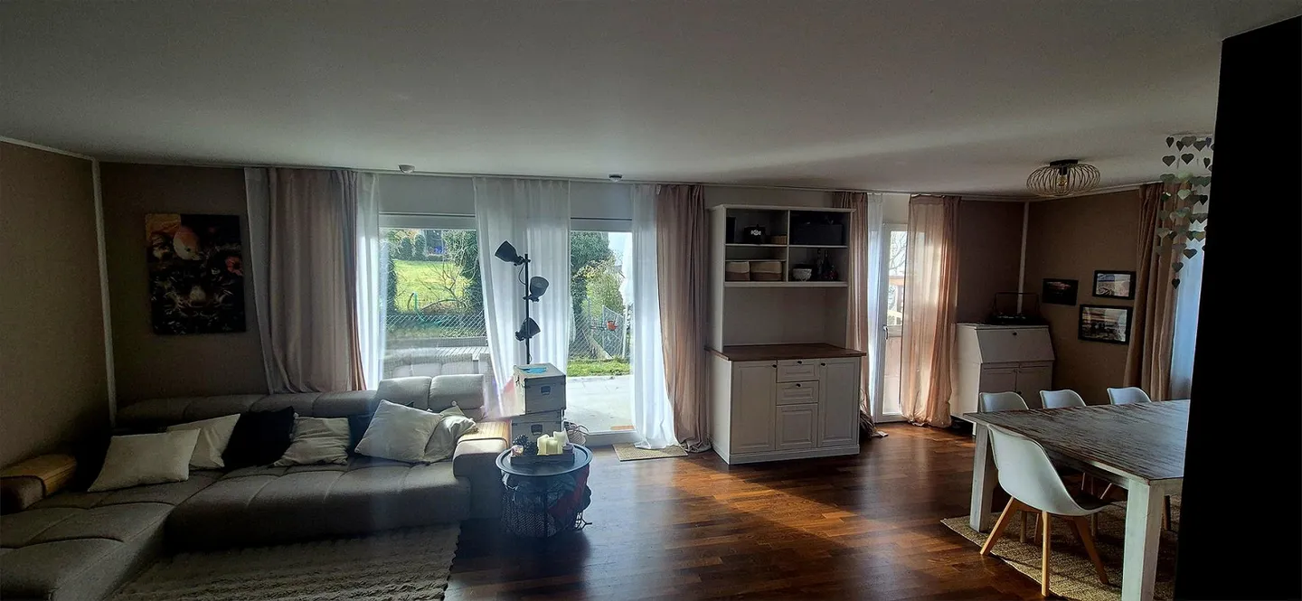 Modern 4 1/2 room apartment with excellent finishing standards - Photo 1 of 13