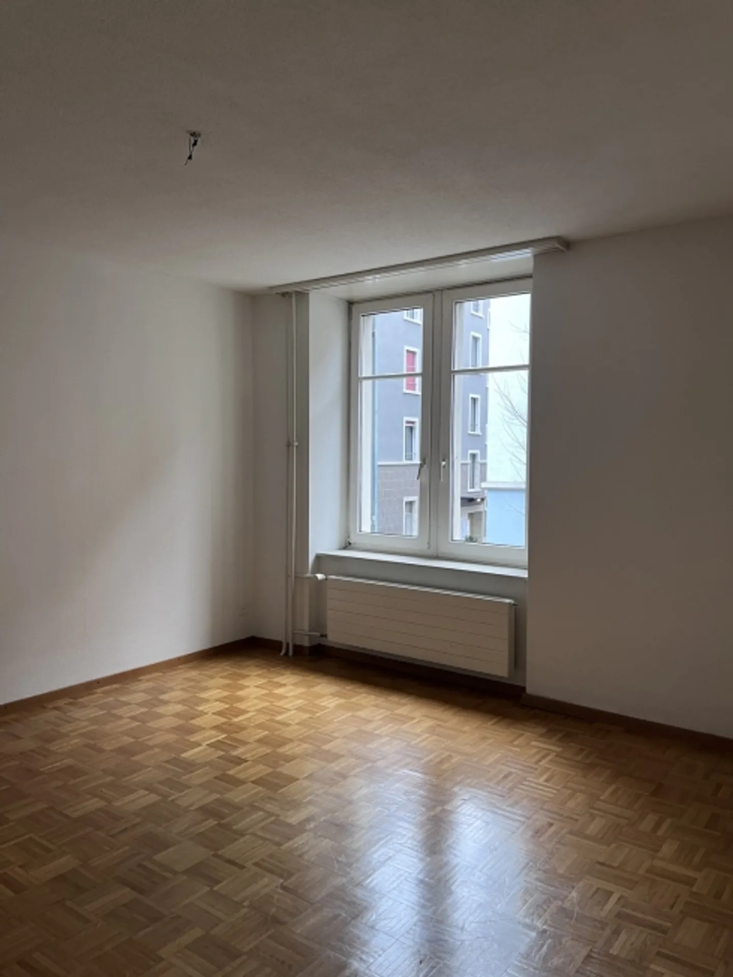 «Wohnen im beliebten Kreis 3 - befristet bis 30.09.2026 / ENGLISH BELOW» - Foto 3 von 8