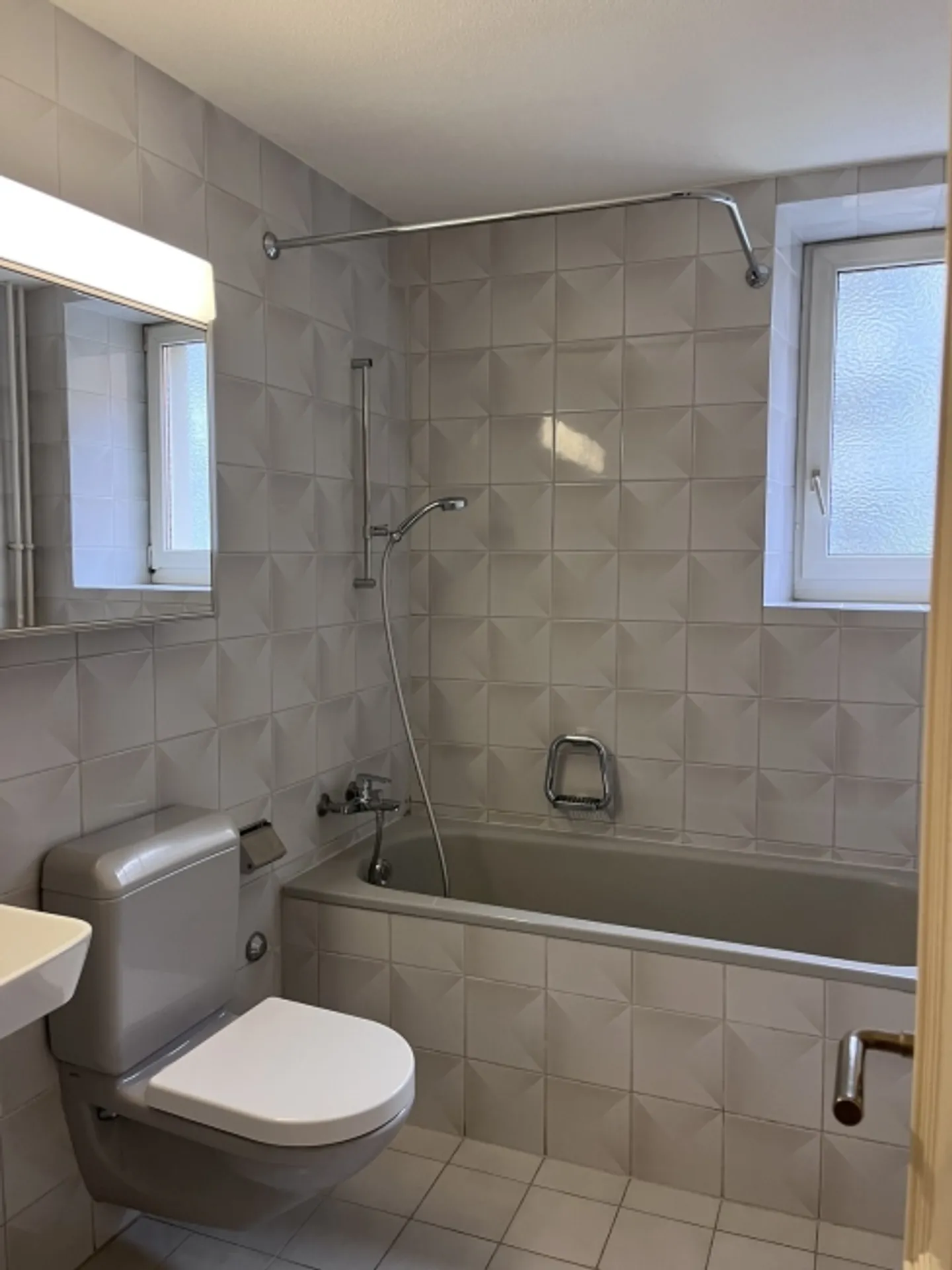 «Wohnen im beliebten Kreis 3 - befristet bis 30.09.2026 / ENGLISH BELOW» - Foto 4 von 8