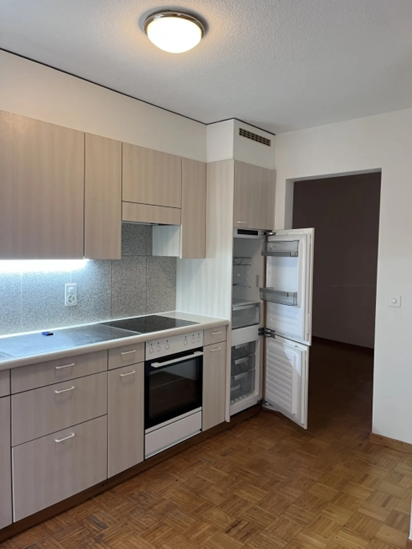 «Wohnen im beliebten Kreis 3 - befristet bis 30.09.2026 / ENGLISH BELOW» - Foto 5 von 8