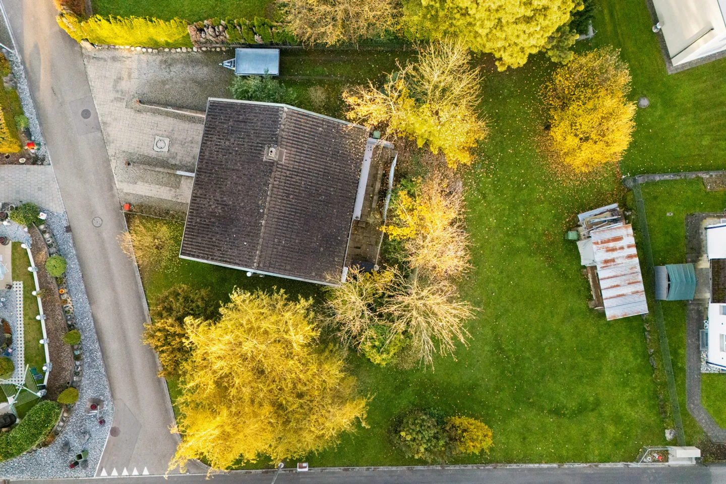 Charmantes Zuhause mit grossem Garten - Foto 5 von 6