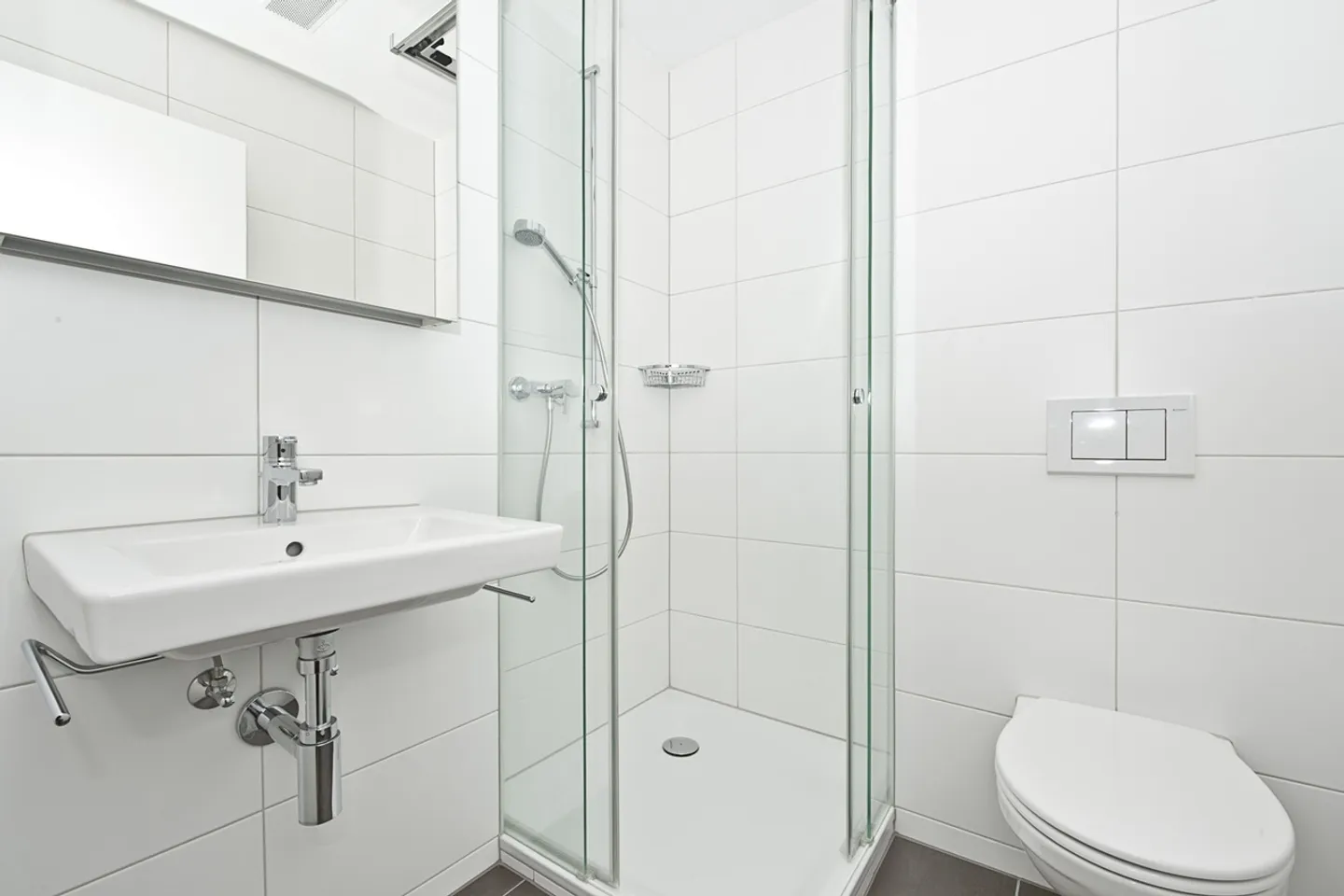 Spacious 3.5-Room Apartment - Photo 9 of 10