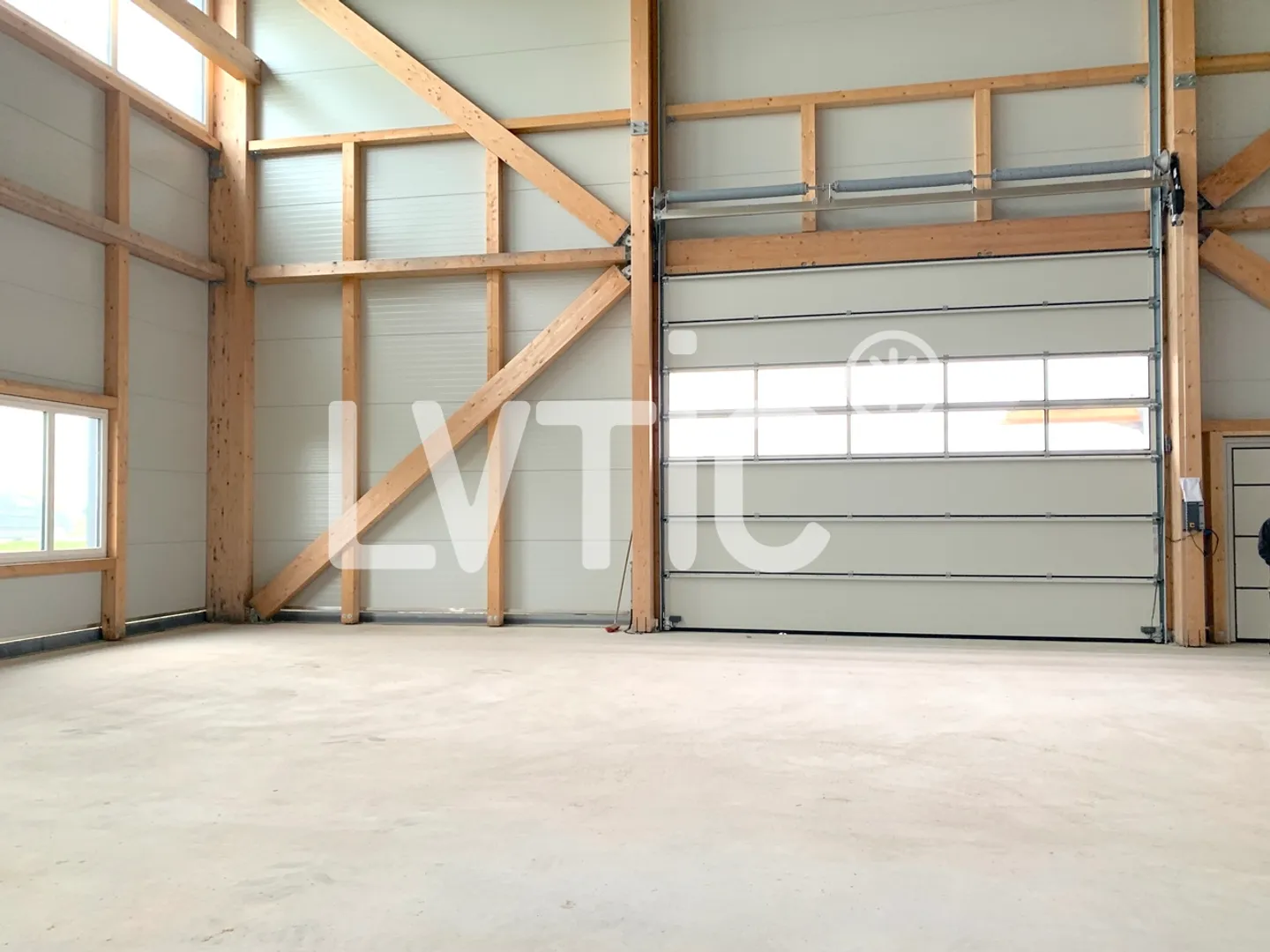 Werkstatt, 500 m2 Lager zu vermieten in Saint-Aubin - Foto 2 von 4