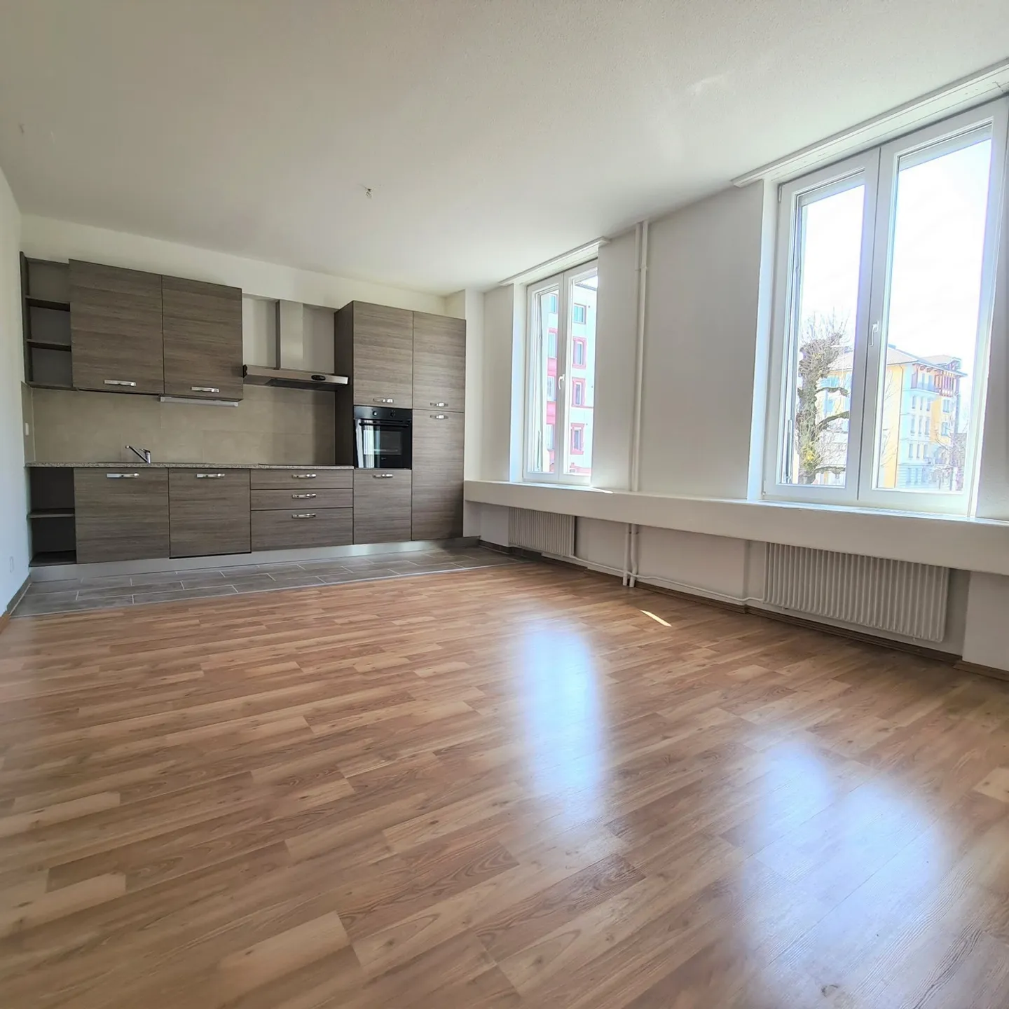 Zentral gelegene Wohnung ! - Foto 1 von 5