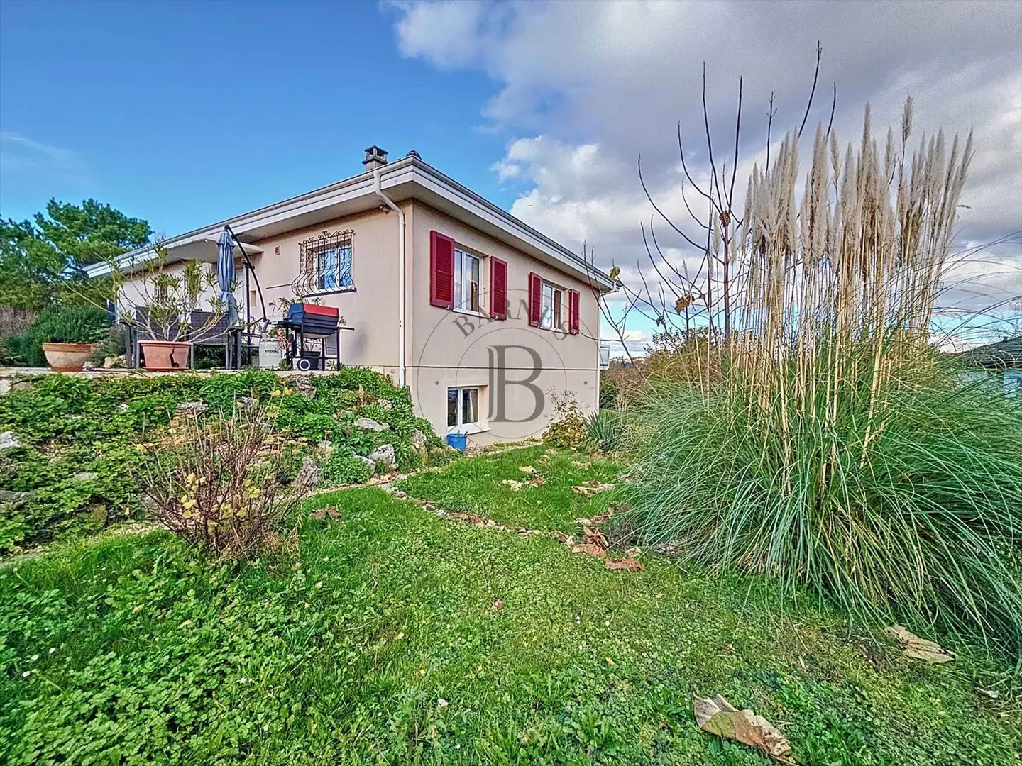 Villa indipendente con 2 appartamenti - Vista lago - Foto 2 di 13