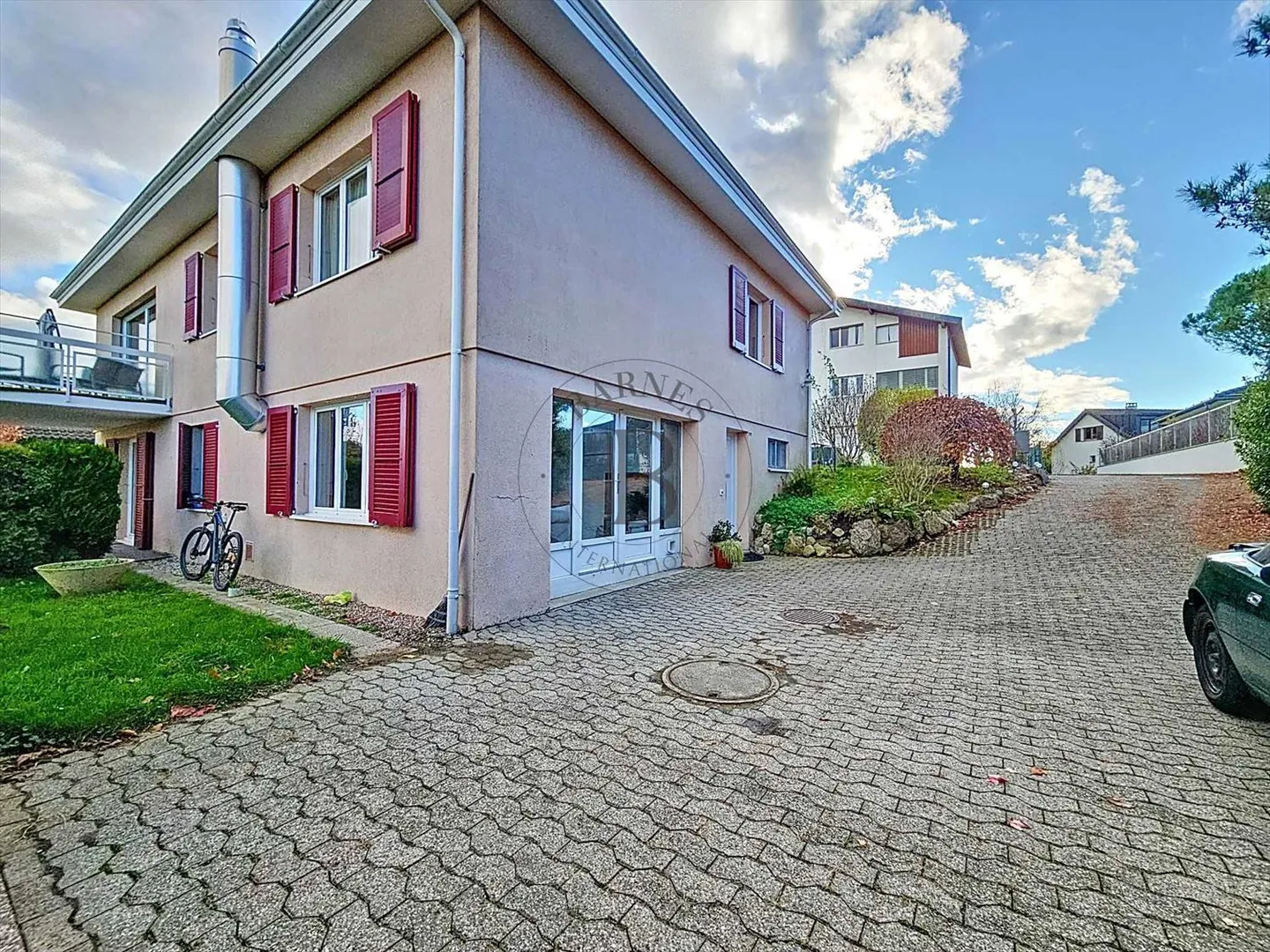 Villa indipendente con 2 appartamenti - Vista lago - Foto 3 di 13