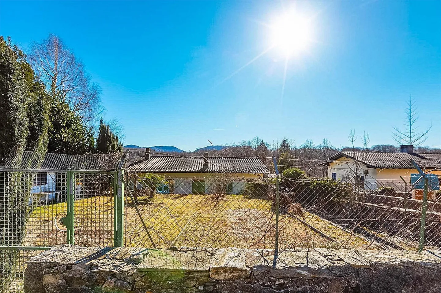 Large family house in Astano - Photo 6 of 8