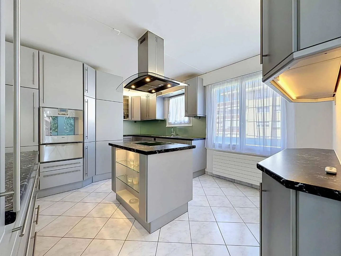Appartamento con 5,5 stanze all'ultimo piano - Foto 6 di 13