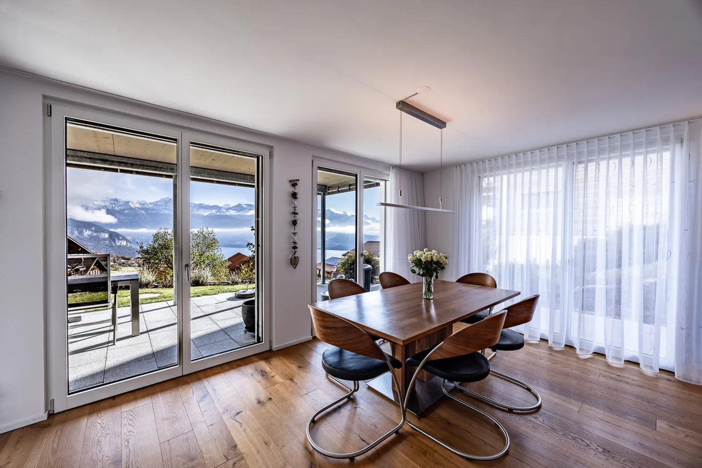 De haute qualité et élégant avec vue panoramique - Photo 2 sur 8